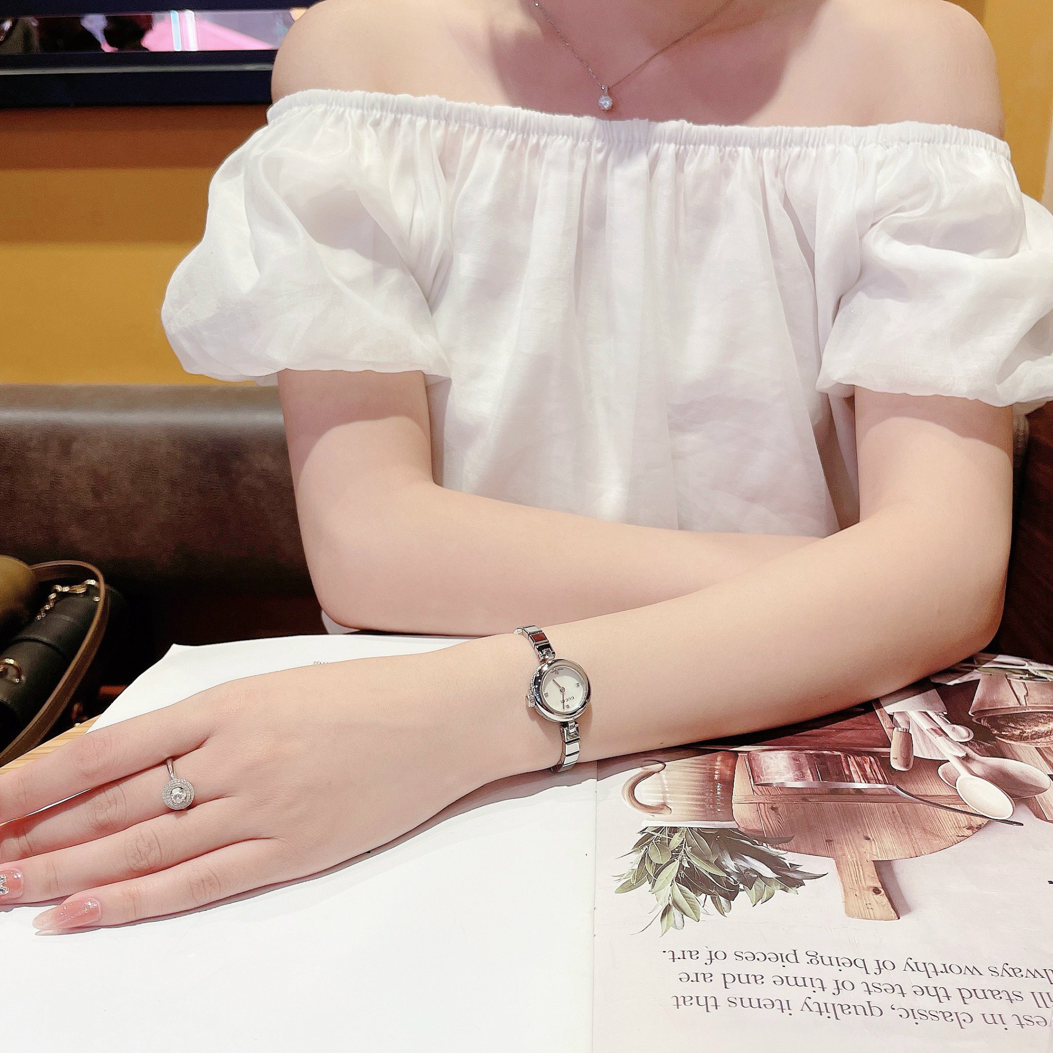 Ảnh 6 của (ĐỒNG HỒ NỮ) Gucci Diamantissima Diamond Watch YA141503 ,22mm