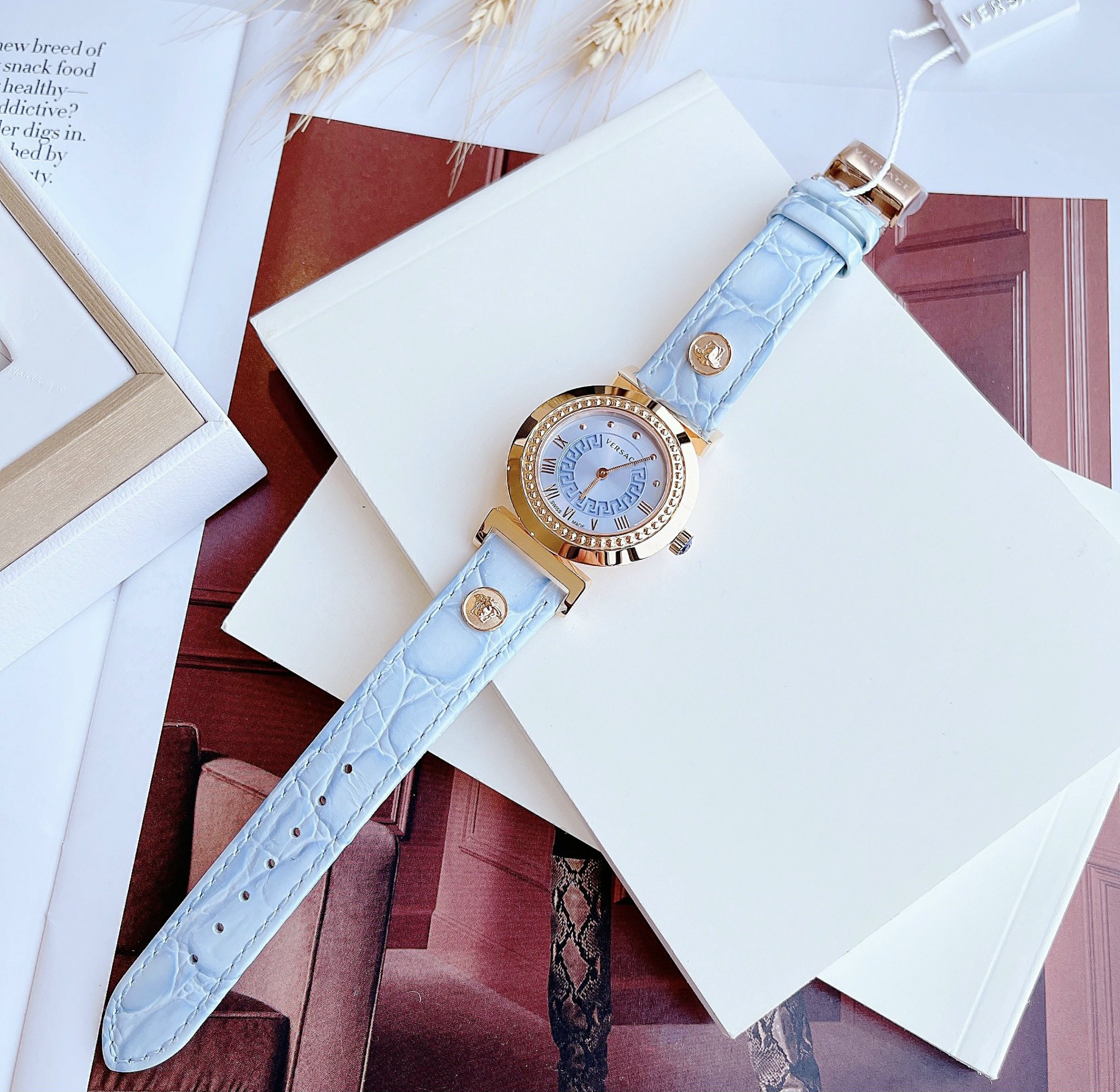 Ảnh 2 của VERSACE VANITY BLUE DIAL LADIES WATCH 35MM, P5Q80D115S115