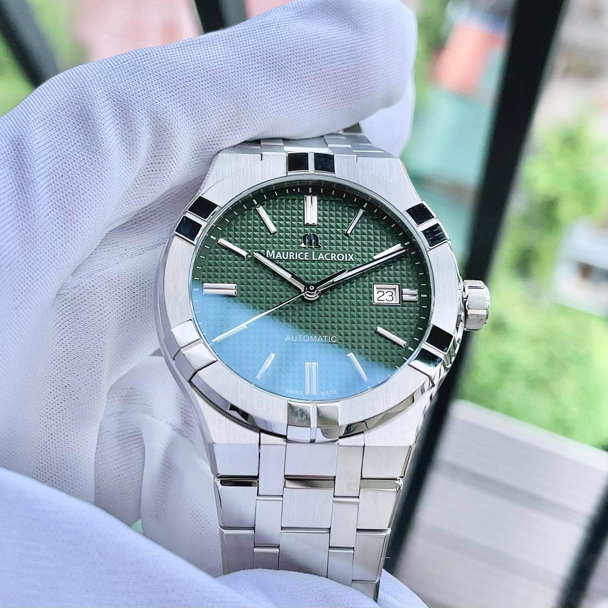Ảnh 3 của MAURICE LACROIX AIKON GREEN 42MM - AI6008-SS002-630-1 ( AI6008SS0026301 )