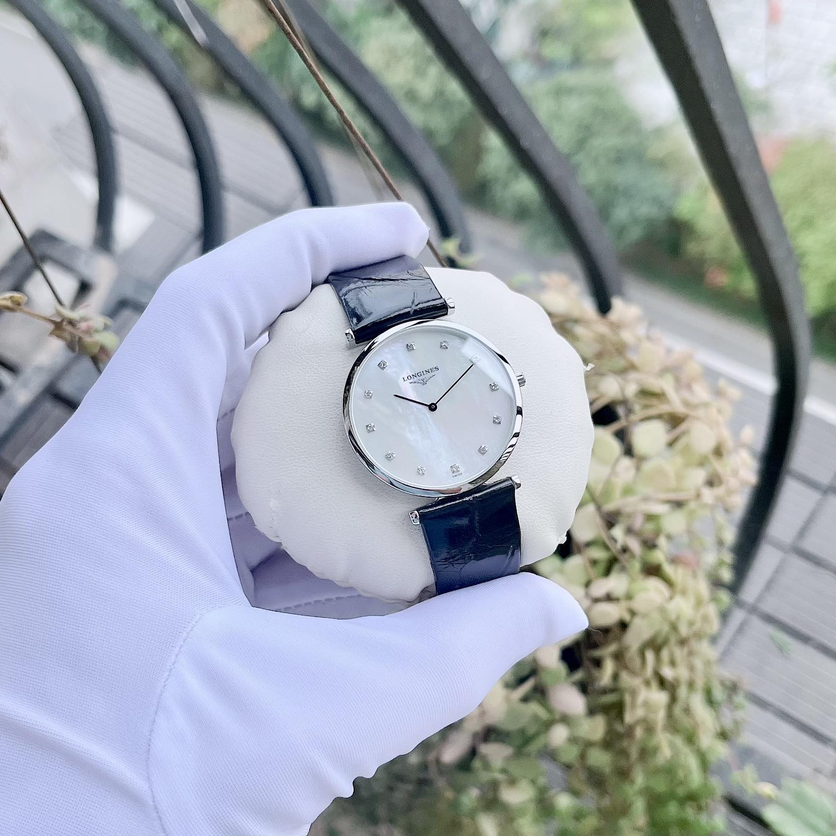 Ảnh 2 của ( ĐỒNG HỒ NỮ ) Longines La Grande L4.709.4.88.2 ( L47094882 ) Classique 33mm