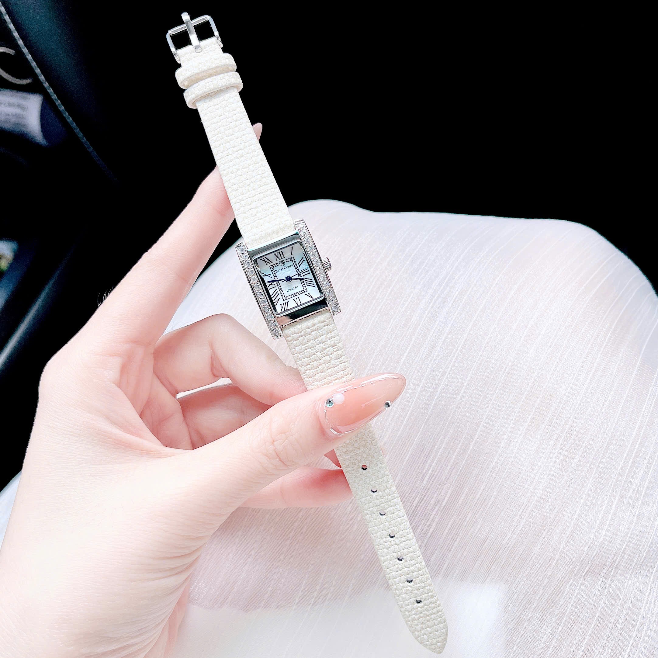 Ảnh 3 của (ĐỒNG HỒ NỮ) Royal Crown Quartz 6306 dây da lá ( tặng kèm dây da nude)