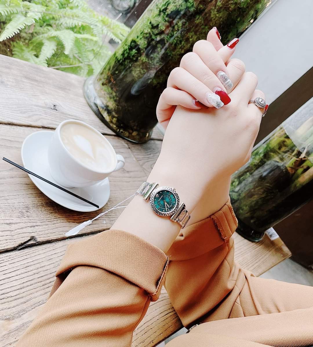 Ảnh 3 của ĐỒNG HỒ NỮ Versace Mini Vanity Watch VEAA01320