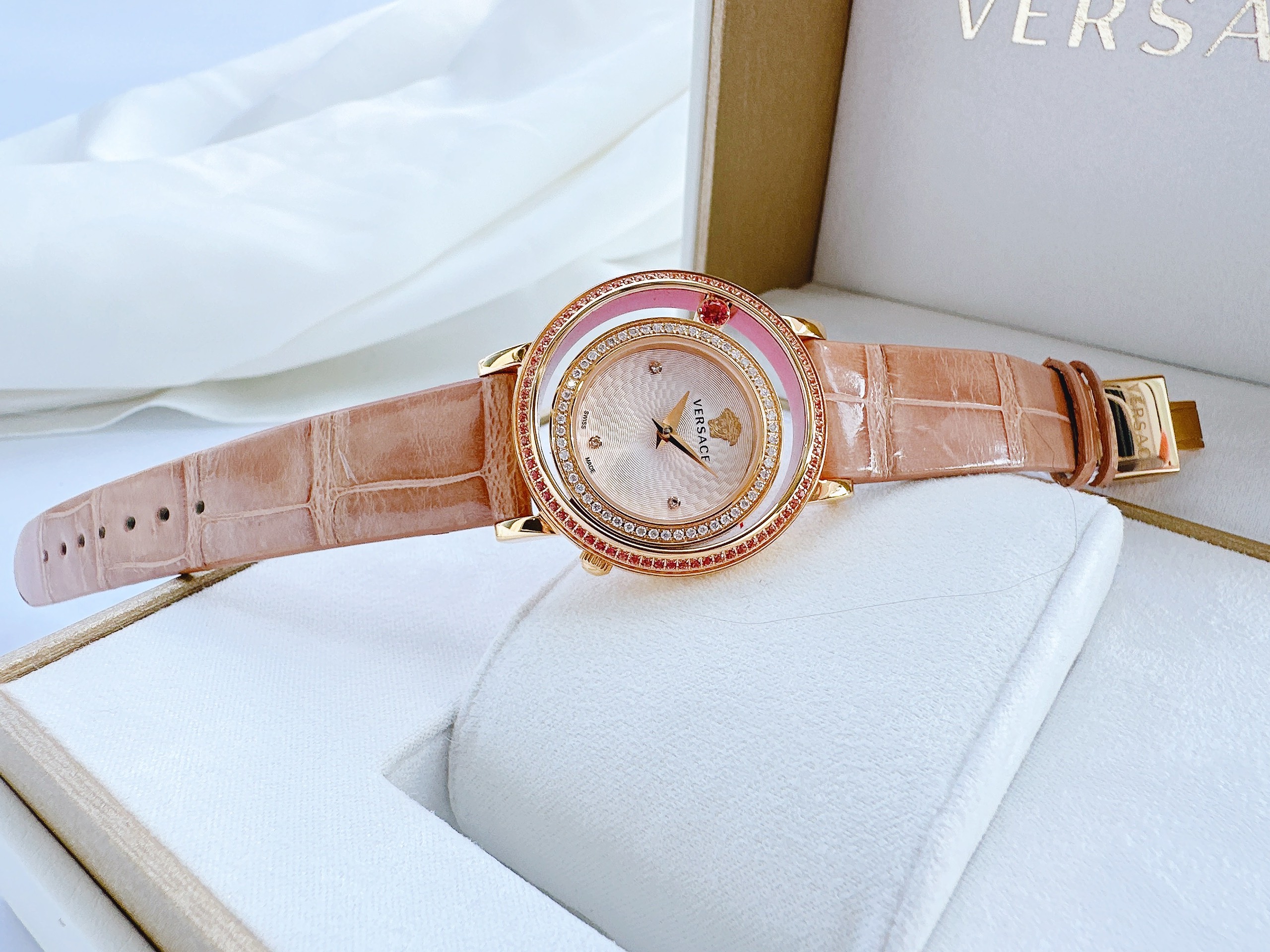 Ảnh 4 của (ĐỒNG HỒ NỮ) Versace VDA060014 Venus Stainless Steel Watch 33mm