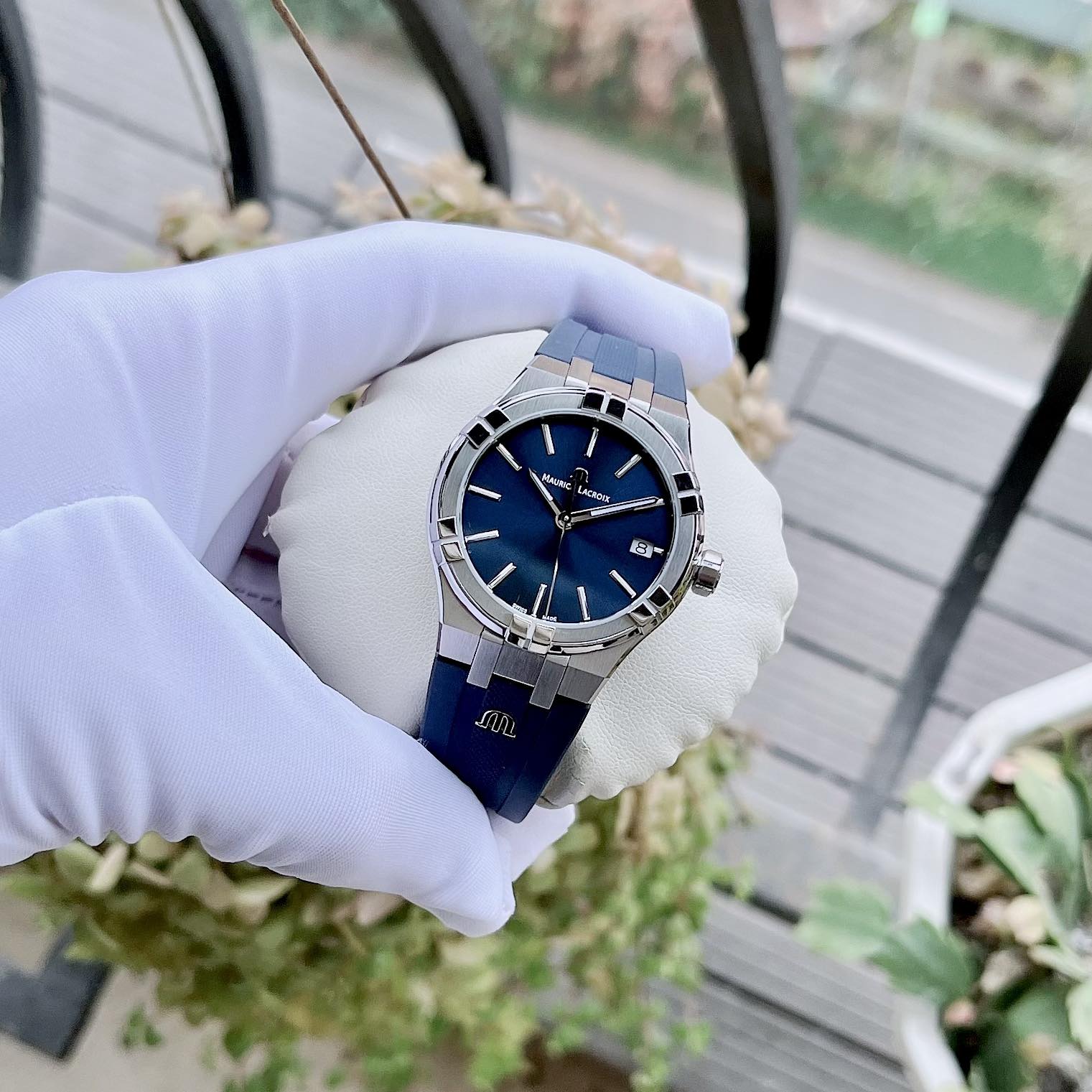 (ĐỒNG HỒ NỮ) (New) MAURICE LACROIX AIKON AI1106-SS000-430-4 (AI1106SS0004304)