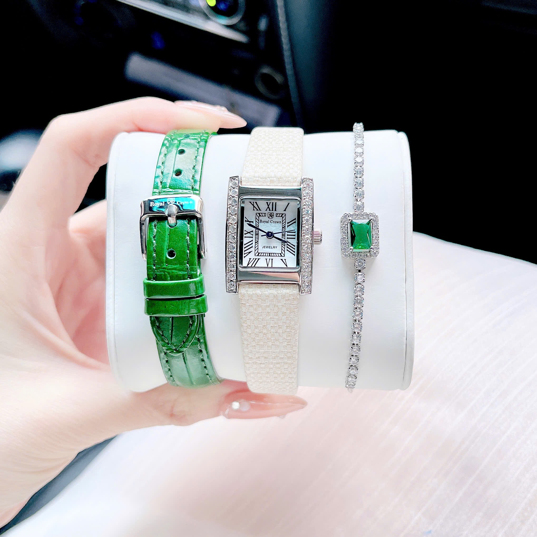 Ảnh 4 của (ĐỒNG HỒ NỮ) Royal Crown Quartz 6306 dây da lá ( tặng kèm dây da nude)