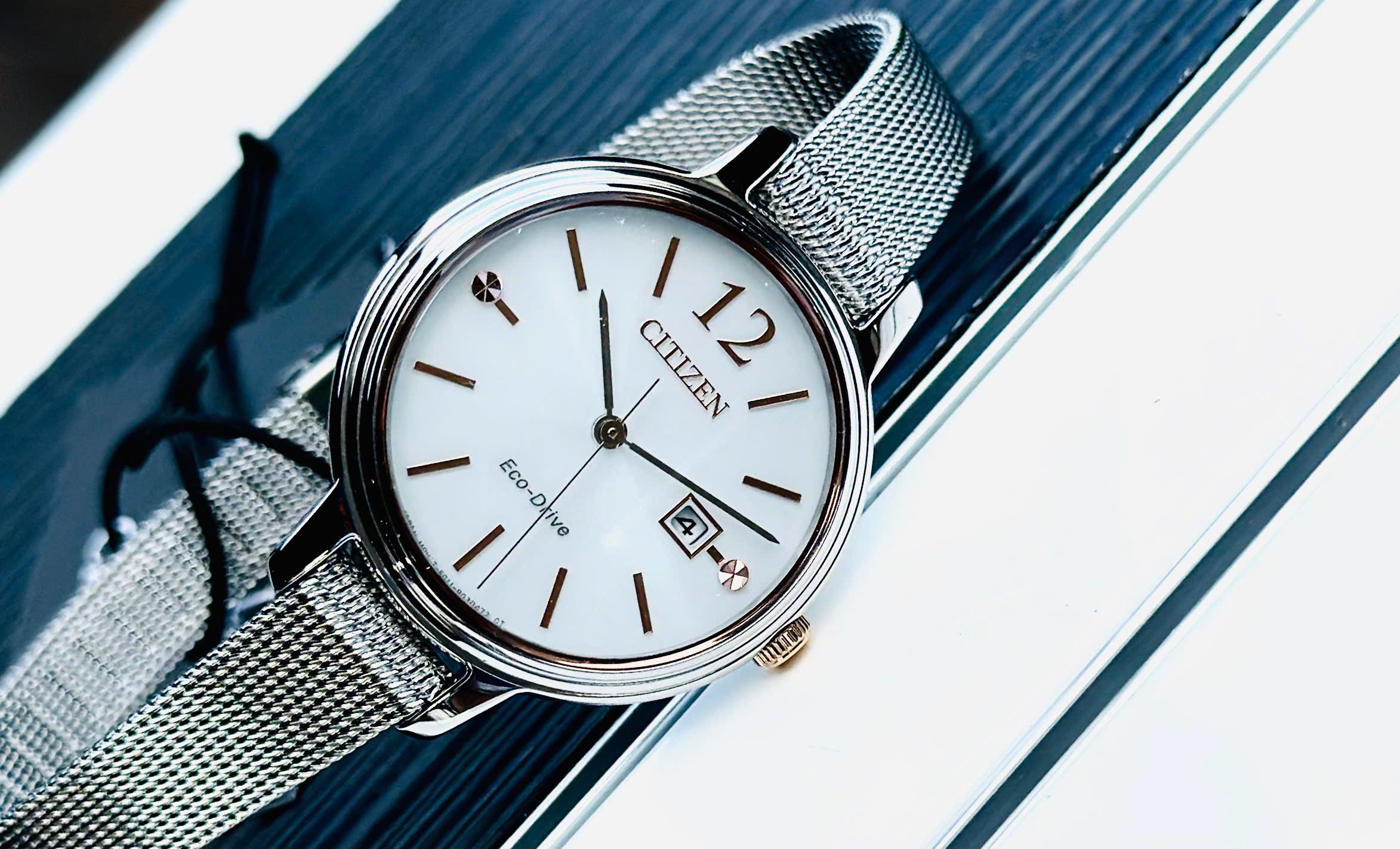 Ảnh 2 của (ĐỒNG HỒ NỮ) Citizen Eco-Drive EW2441-77A Mesh Stainless Steel Date Watch ( EW244177A ) 31mm