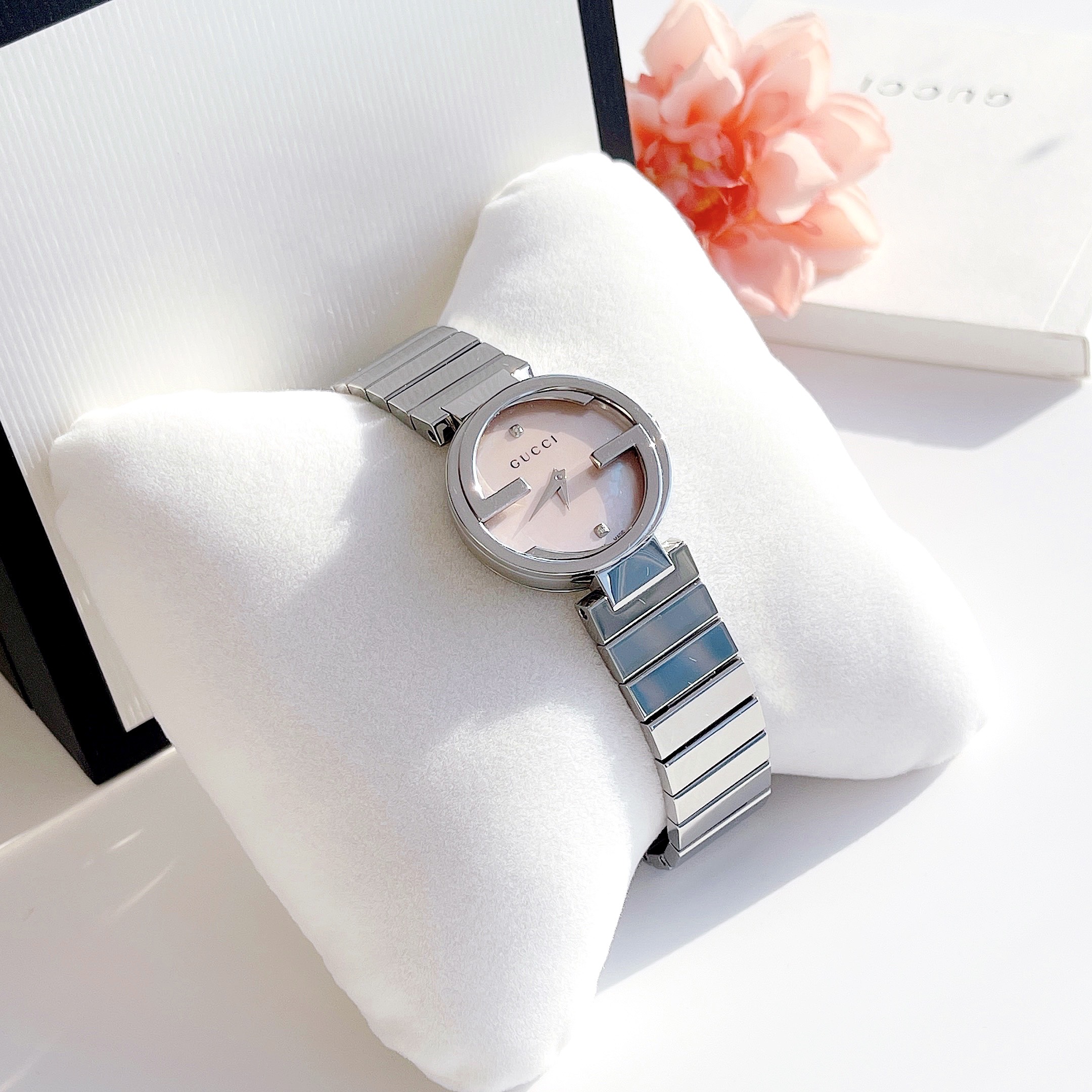 Ảnh 3 của ĐỒNG HỒ NỮ Gucci Interlocking YA133401 29MM