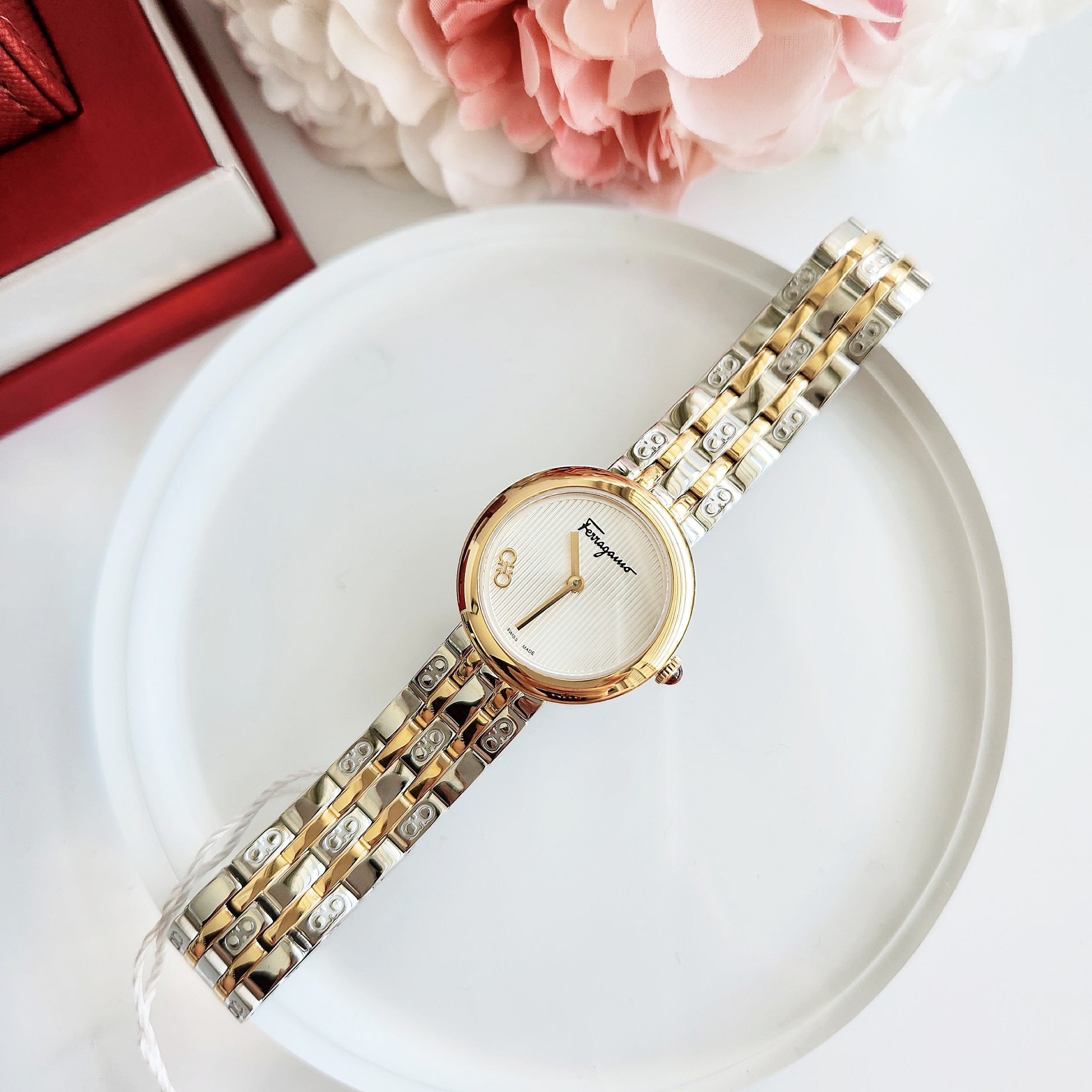 Ảnh 4 của (ĐỒNG HỒ NỮ) SALVATORE FERRAGAMO FERRAGAMO FOREVER BRACELET SFNL00820 WATCH 28MM