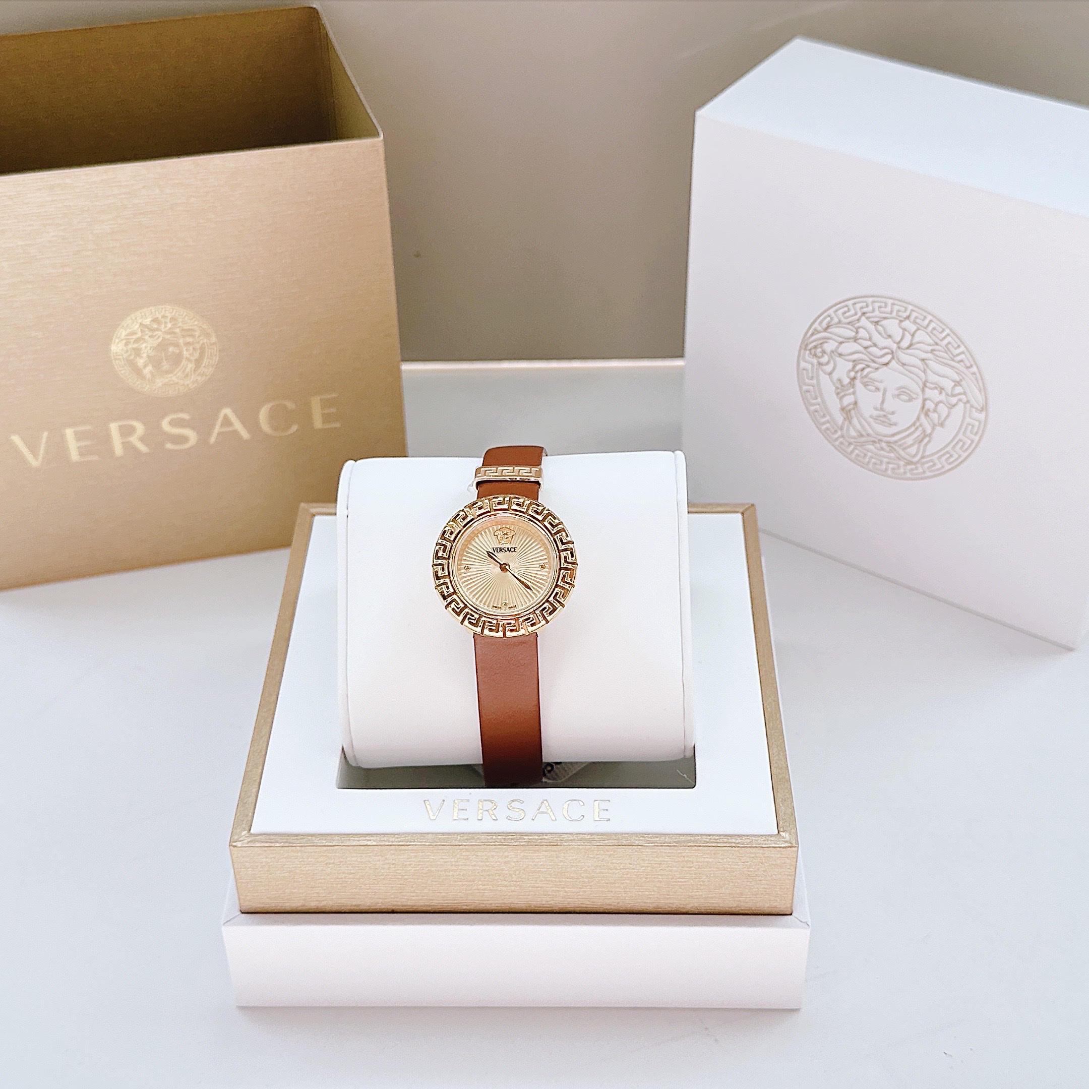 Ảnh 2 của (ĐỒNG HỒ NỮ ) VERSACE LA GRECA VE8C00124