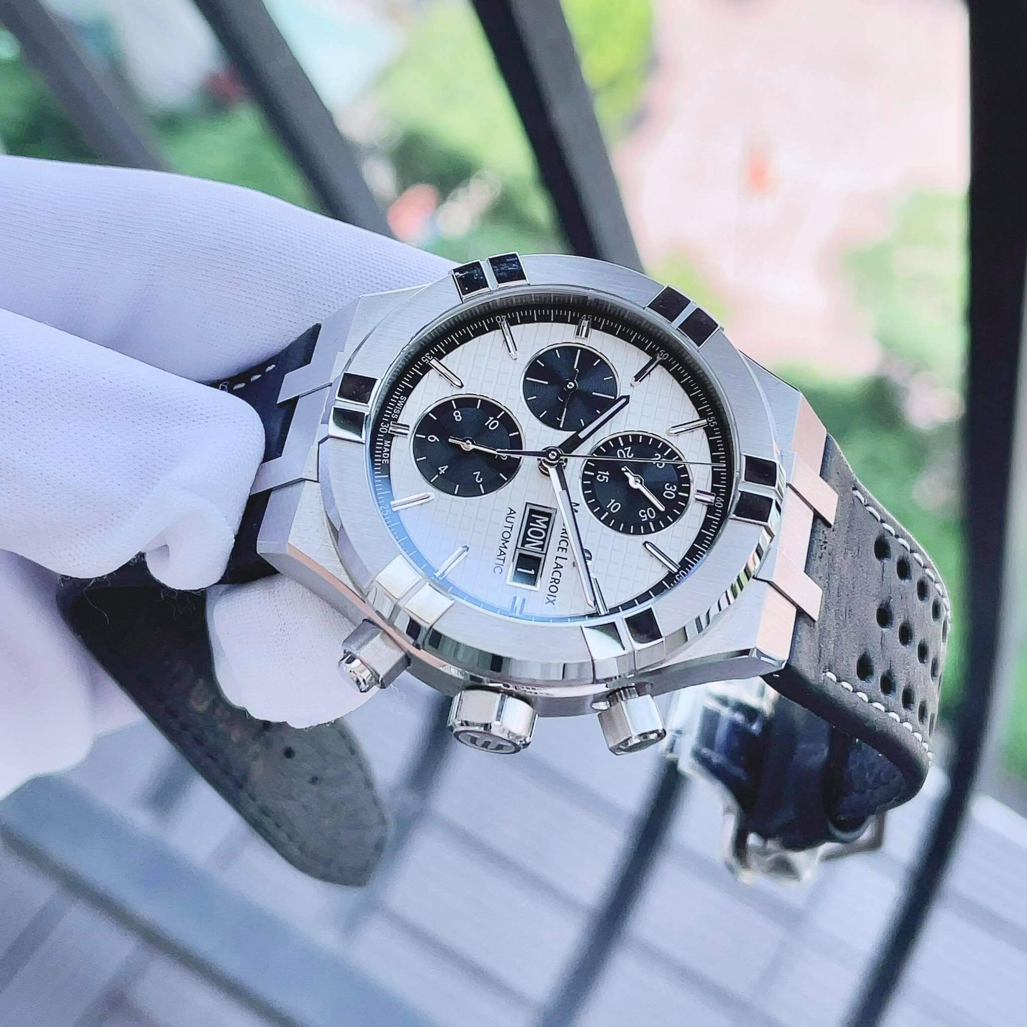 Ảnh 2 của Maurice Lacroix Aikon Chronograph Black & White AI6038-SS001-132-1