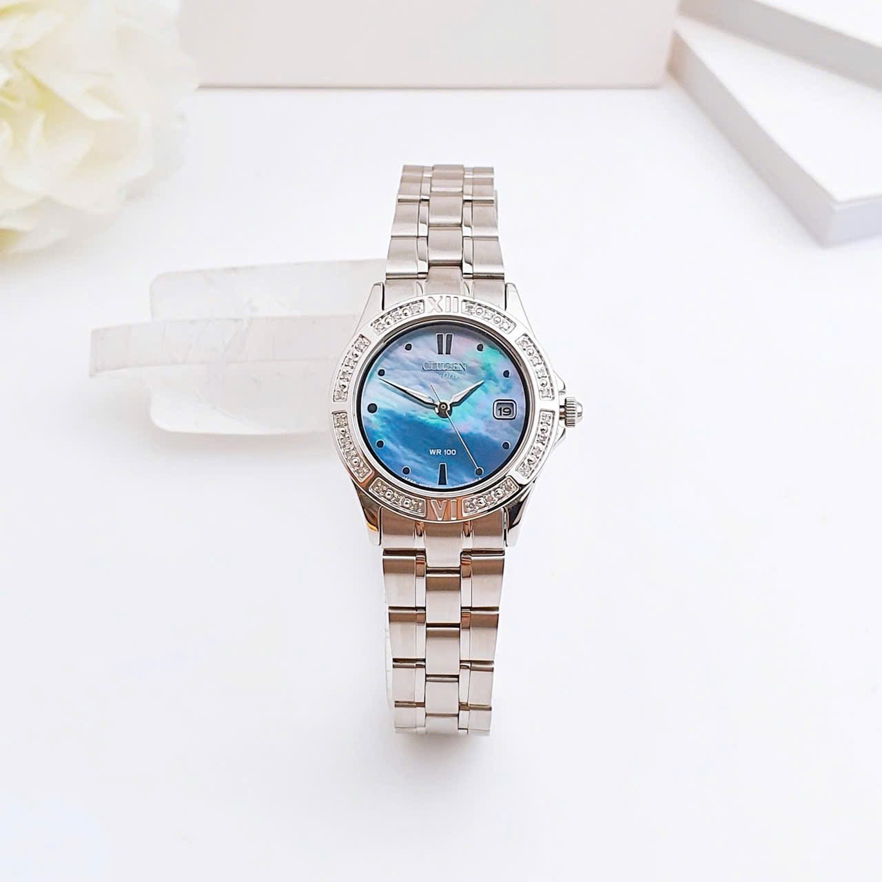 (ĐỒNG HỒ NỮ) CITIZEN ELEKTRA EW1710-56Y ECO-DRIVE SILVER TONE