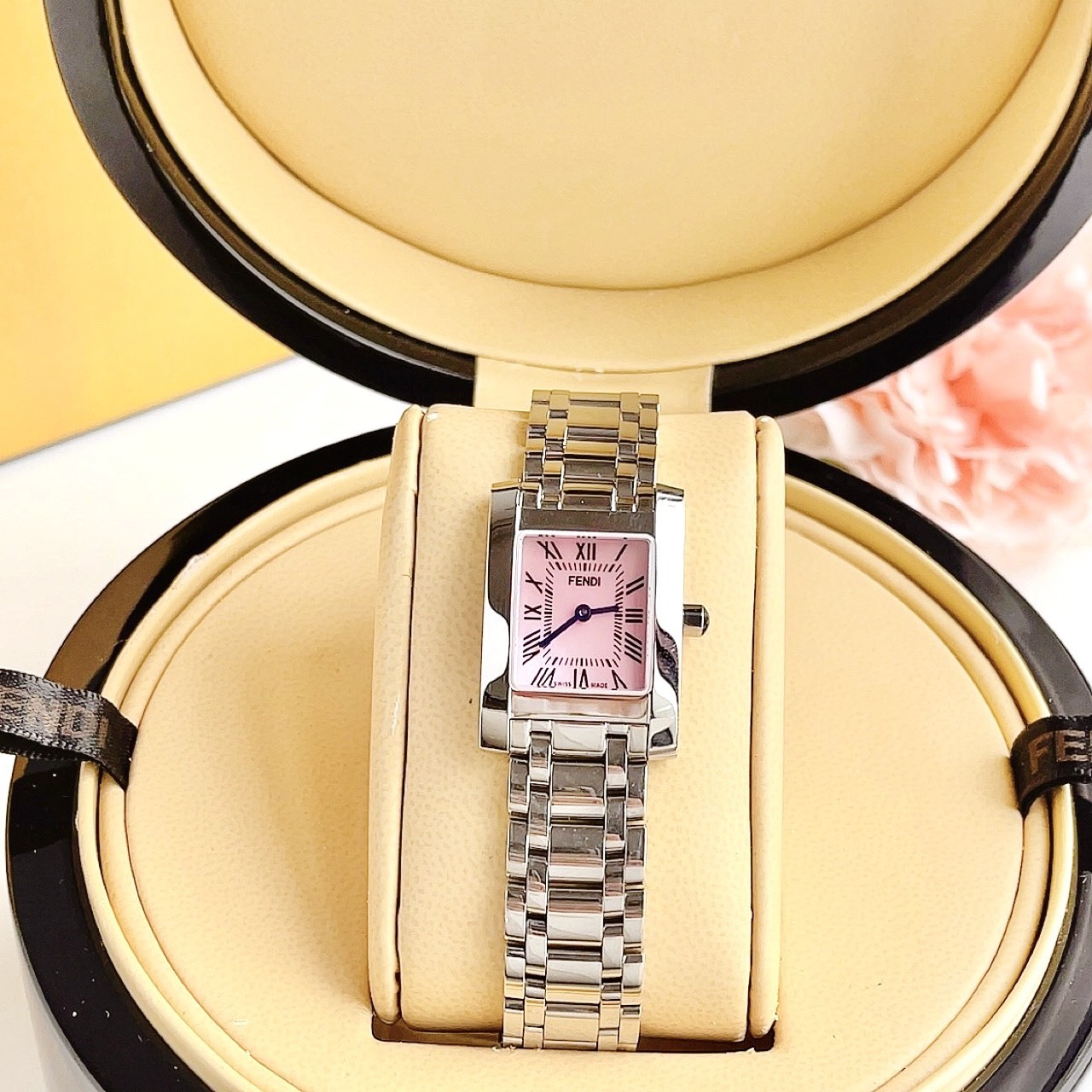 (ĐỒNG HỒ NỮ) Fendi Classic TANK F114100201 Women's Watch 21.5x30.7mm