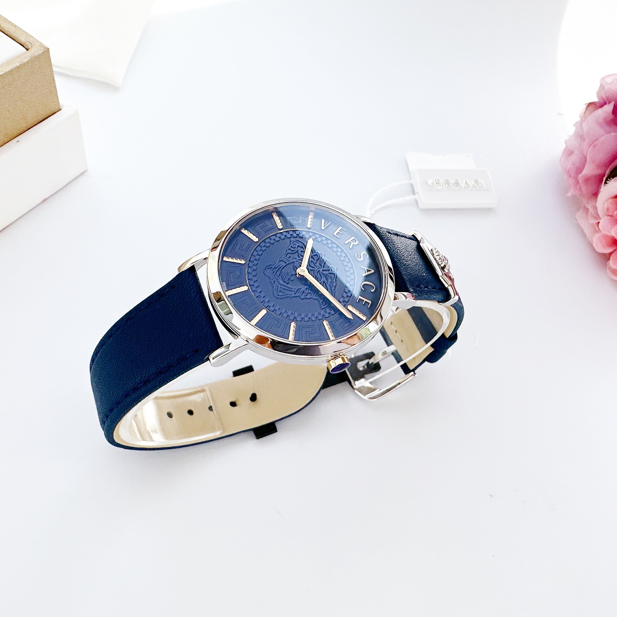 Ảnh 6 của (ĐỒNG HỒ NỮ) Versace Essential VEK400121 Womens Quartz Watch 36mm