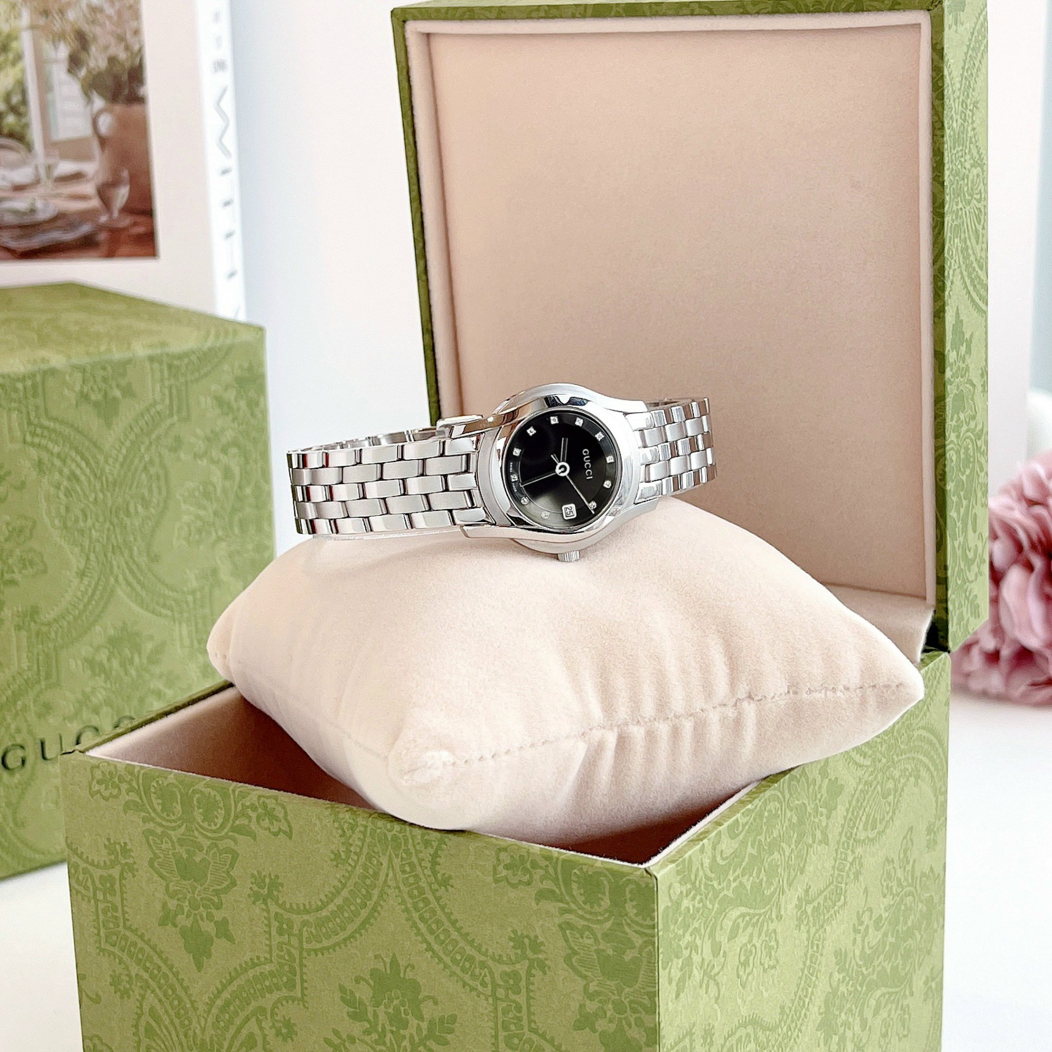 Ảnh 5 của (ĐỒNG HỒ NỮ) GUCCI 5505 G Class 27MM Black Dial Diamond Women Watch YA055504