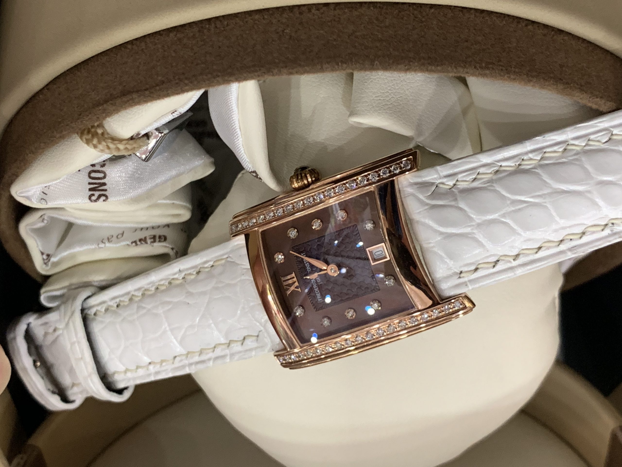 Ảnh 2 của Frederique Constant 220CHD2ECD4 Bản Kim Cương