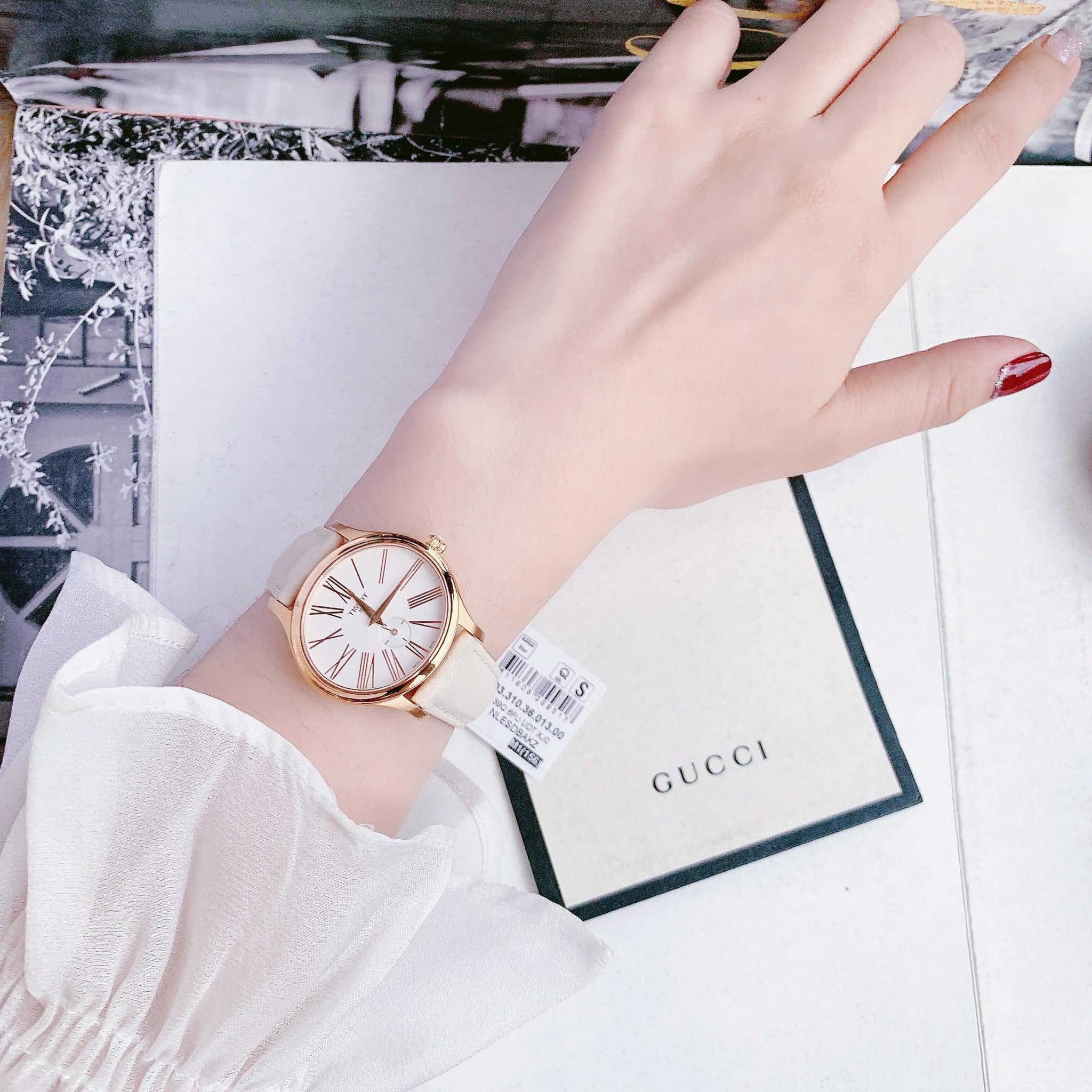 Ảnh 3 của ĐỒNG HỒ NỮ Tissot Women T1033103601300 Bella Ora 31.4mm Quartz Watch