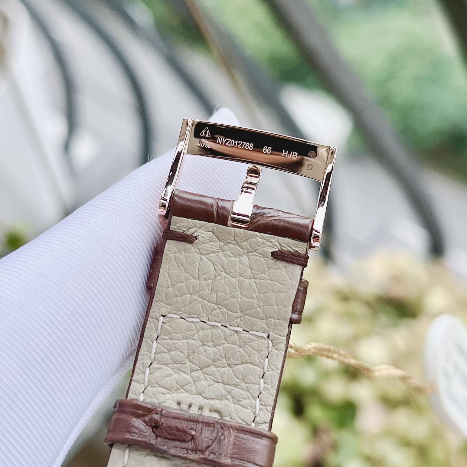 Ảnh 7 của (ĐỒNG HỒ NAM) (NEW) Omega De Ville Prestige Co‑Axial Master Chronometer Sedna™GOLD 424.53.40.20.99.001 ( 42453402099001)
