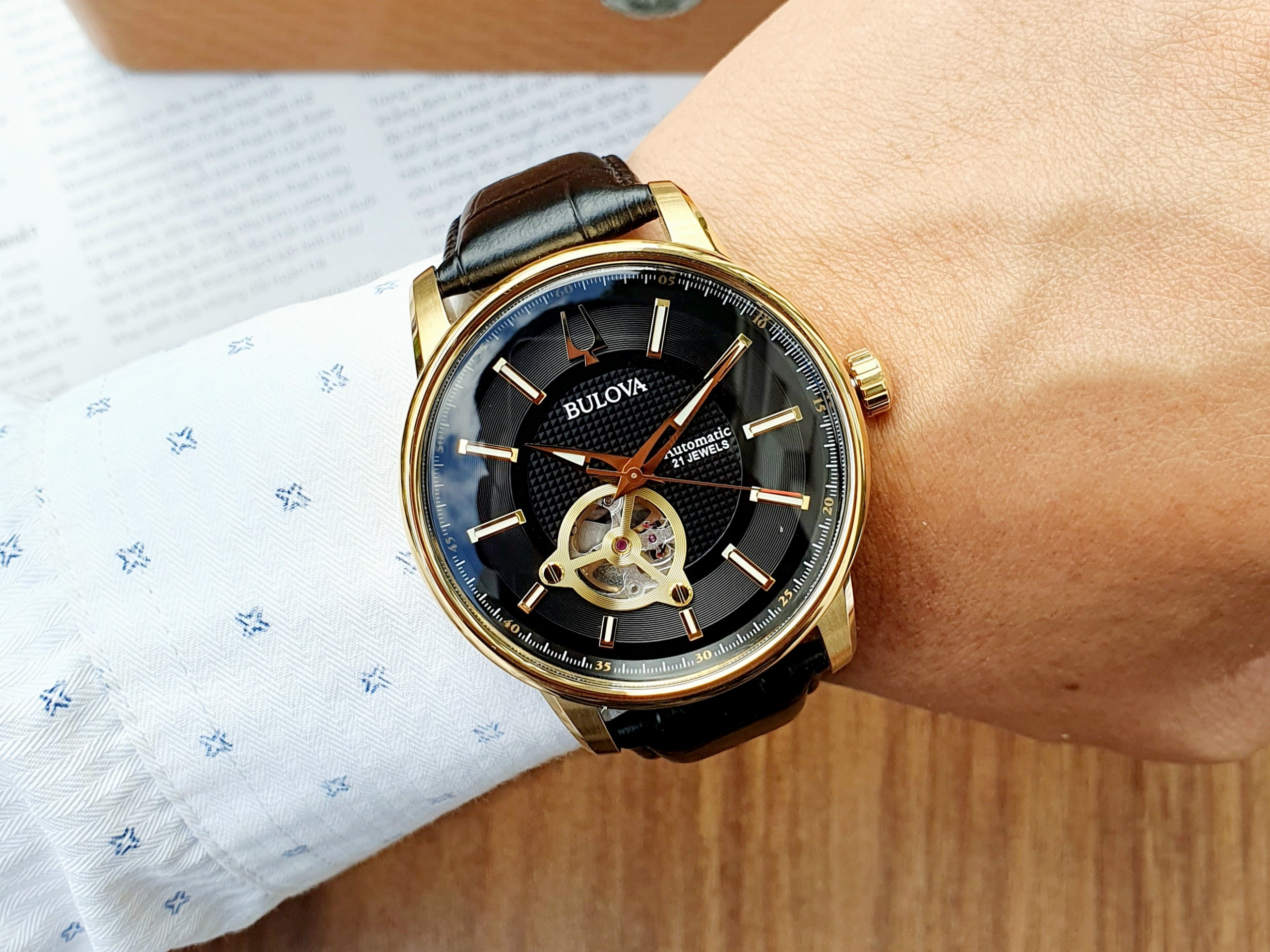 Ảnh 2 của ( ĐỒNG HỒ NAM) Bulova 97A166 Men's Classic Automatic Watch 45mm