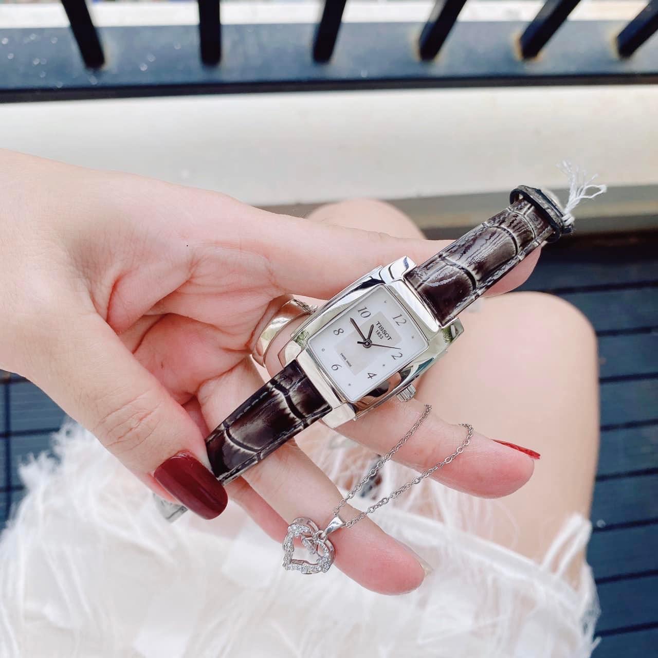 Ảnh 2 của (ĐỒNG HỒ NỮ) Tissot Quartz T-Trend White Mother of Pearl T073.310.16.116.00 ( T0733101611600 )