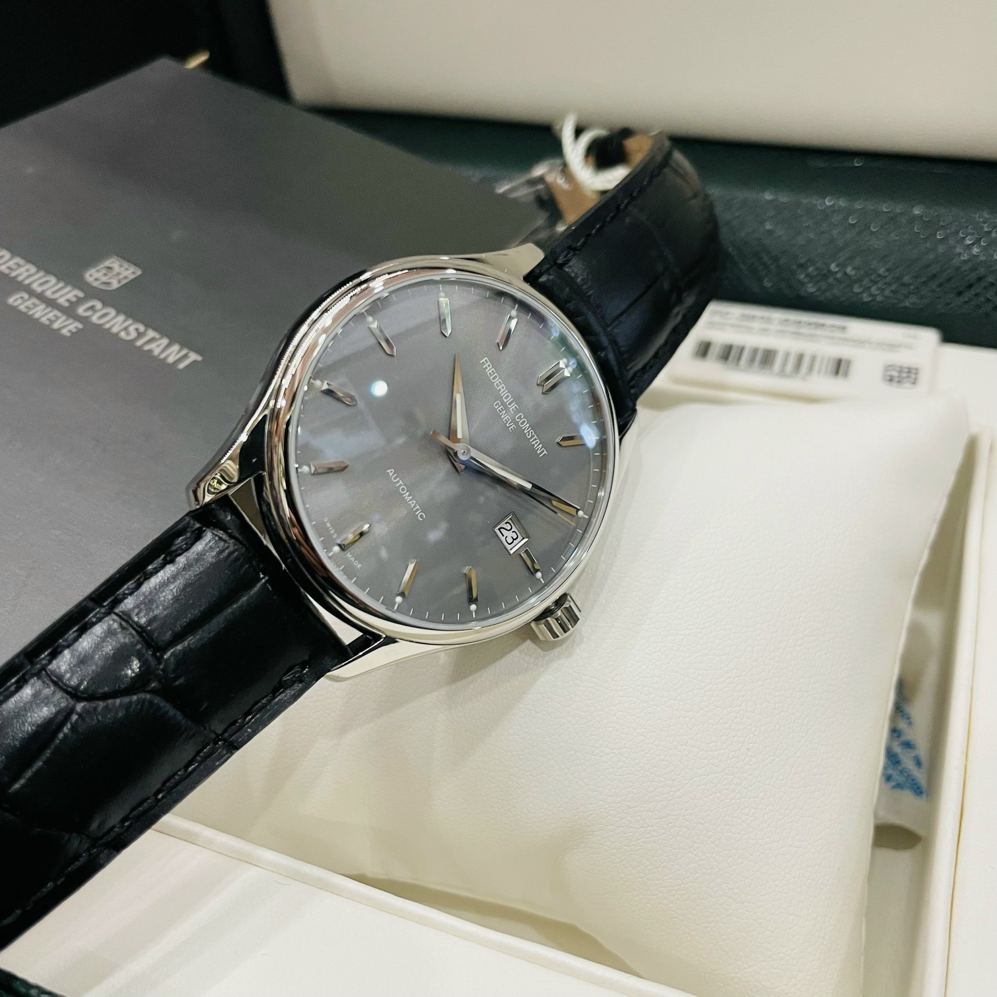 Ảnh 4 của (ĐỒNG HỒ NAM) FREDERIQUE CONSTANT FC-303LGS5B6 (FC303LGS5B6) FC303LGS5B6 CLASSIC INDEX WATCH 40MM