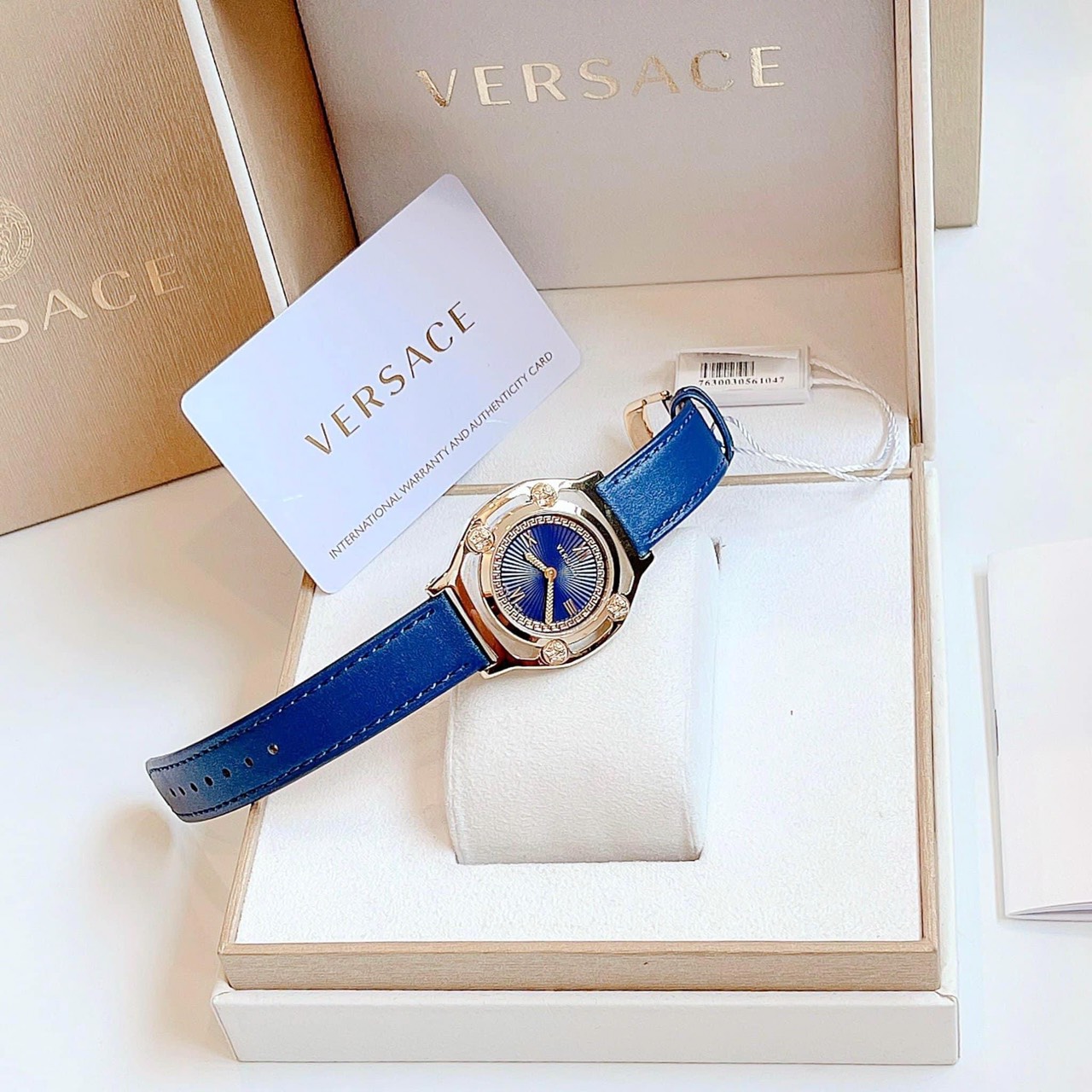 Ảnh 4 của (ĐỒNG HỒ NỮ) Versace VEVF00320 Medusa Frame Watch 36mm