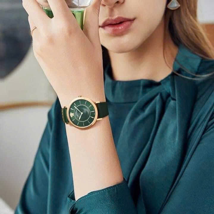 Ảnh 5 của (ĐỒNG HỒ NỮ) Versace Women 38 mm Size Green Dial Analog Watch- VEJL00322