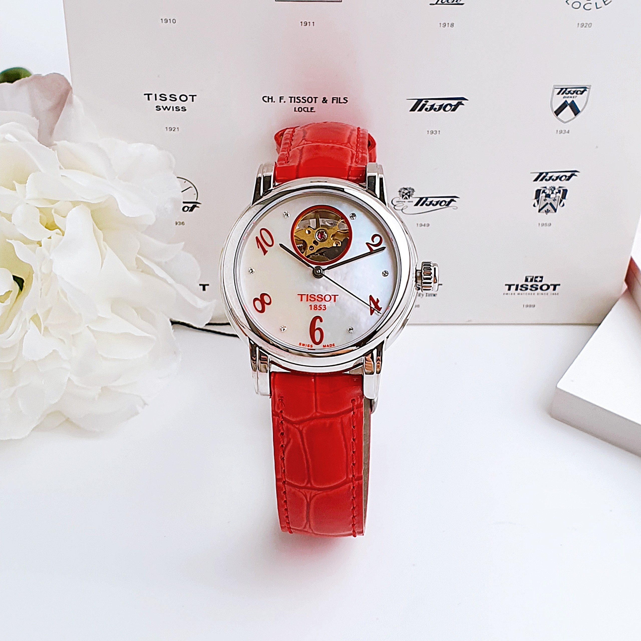 (ĐỒNG HỒ NỮ) Tissot Lady Heart T050.207.16.116.03 (T0502071611603 ) Auto Watch 35mm