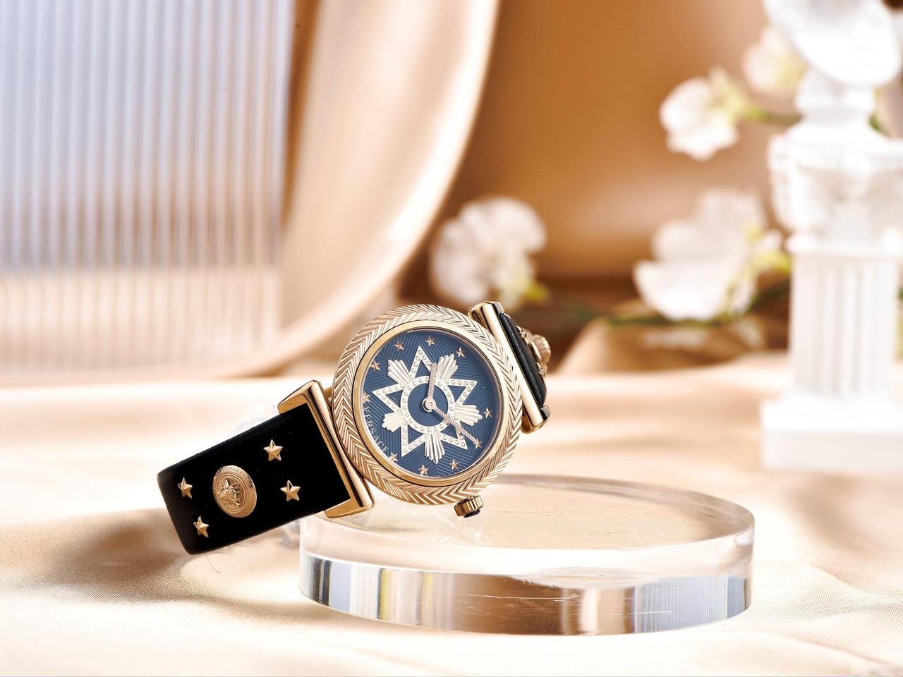 Ảnh 4 của (ĐỒNG HỒ NỮ) Versace VERE01519 V-Motif Western Watch 35mm