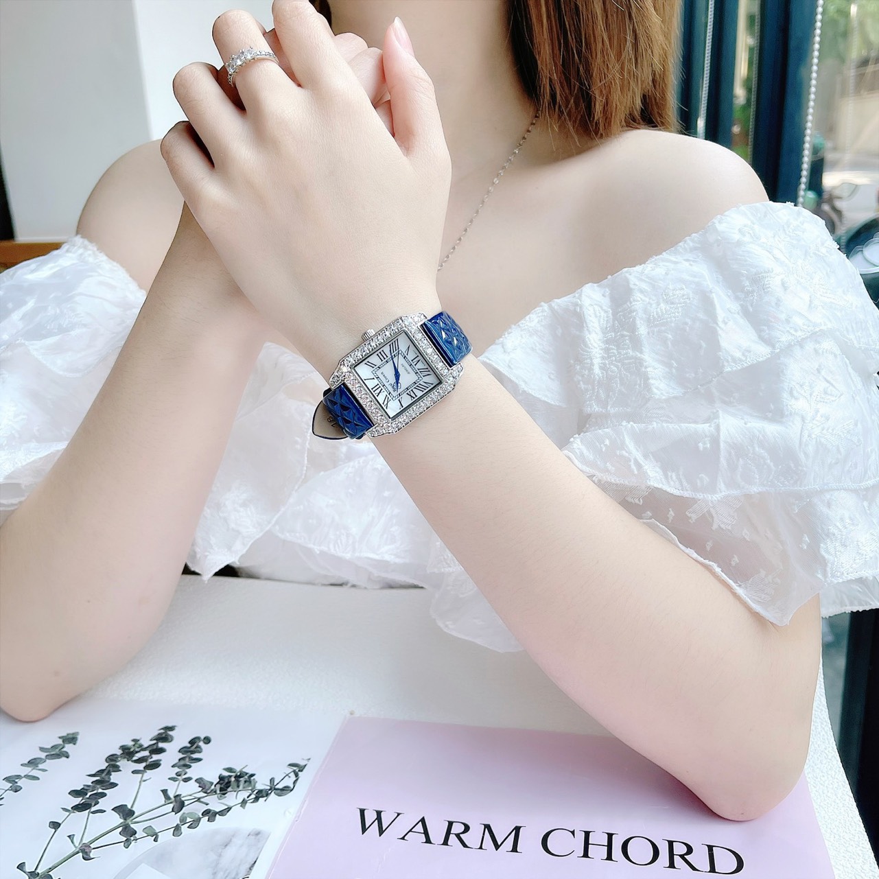 Ảnh 6 của (ĐỒNG HỒ NỮ) Royal Crown Quartz 6104M