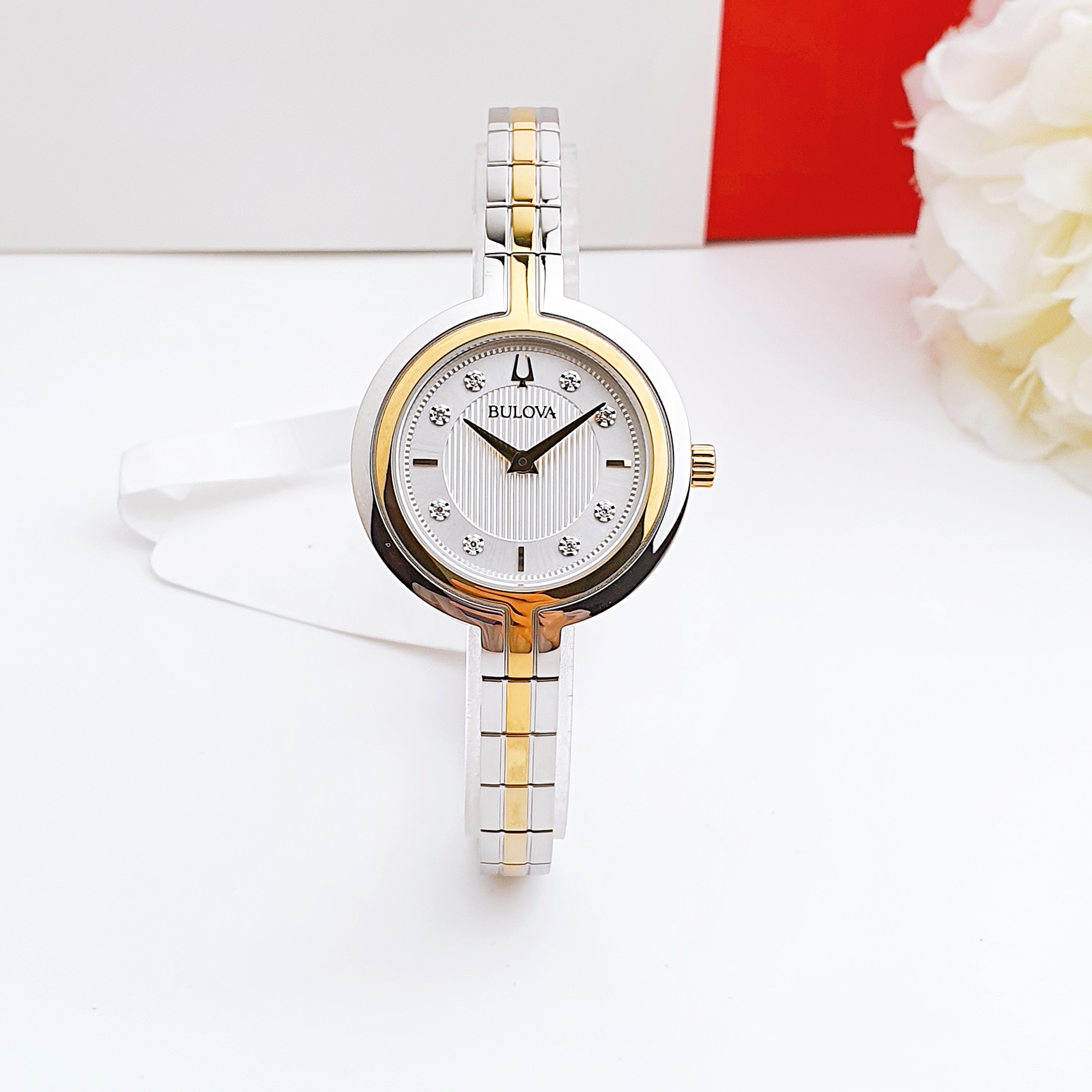(ĐỒNG HỒ NỮ) Bulova Rhapsody Quartz Diamond Silver Dial Ladies Watch 98P193 30mm
