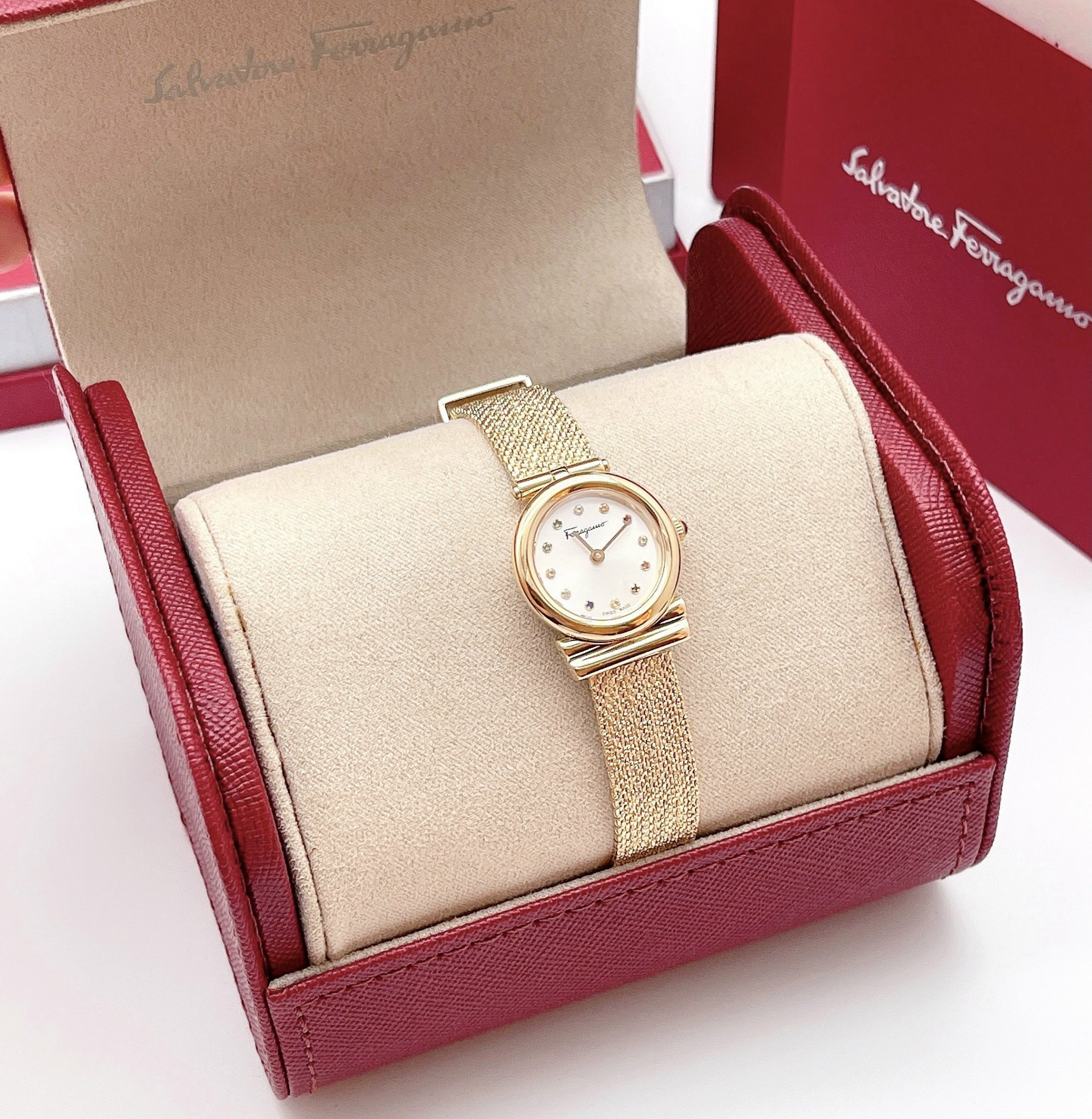 Ảnh 7 của (ĐỒNG HỒ NỮ) SALVATORE FERRAGAMO GANCINI SFYE00221 STONES WATCH DÂY MESS 28mm