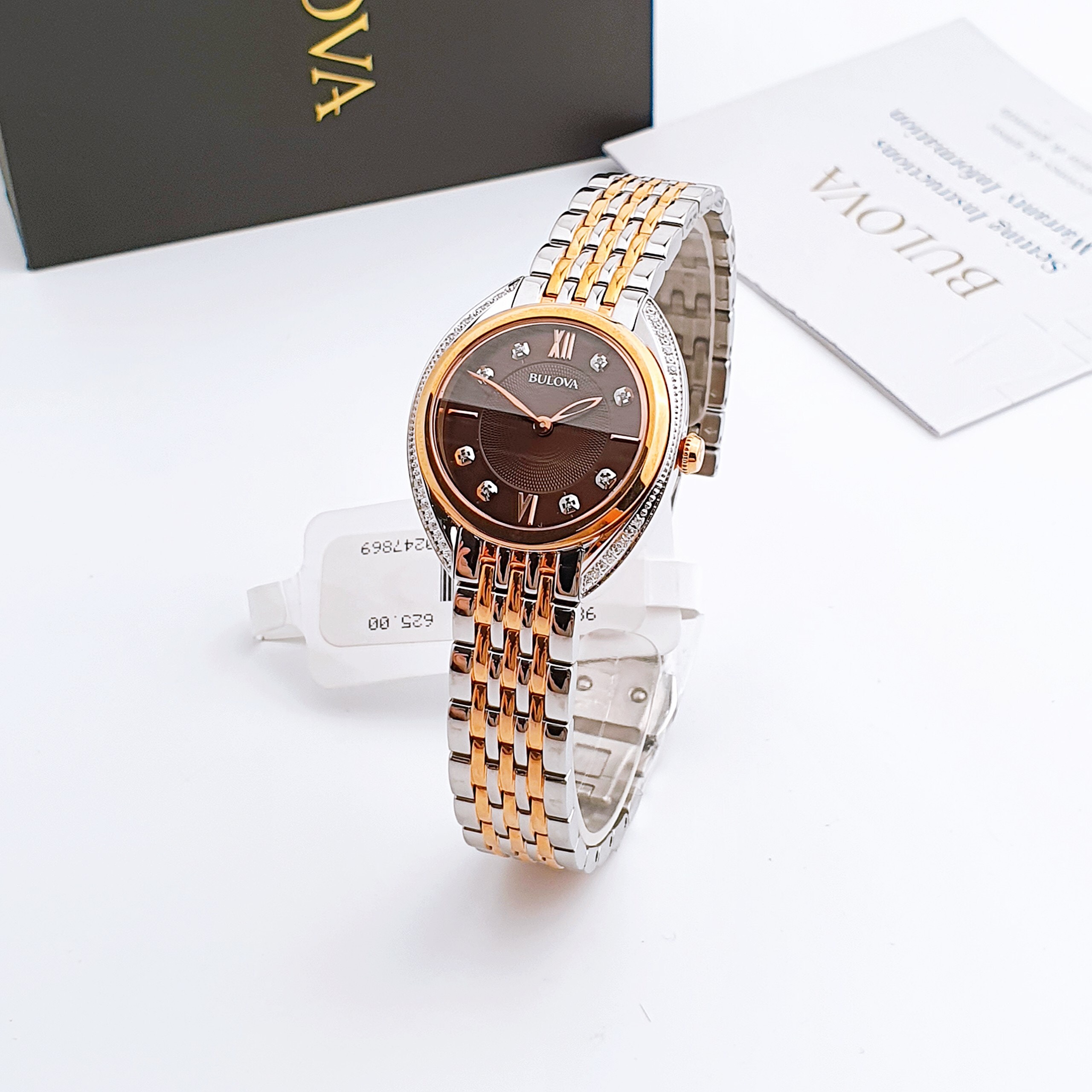 (ĐỒNG HỒ NỮ) Bulova Curved Diamond Watch 98R230 30mm