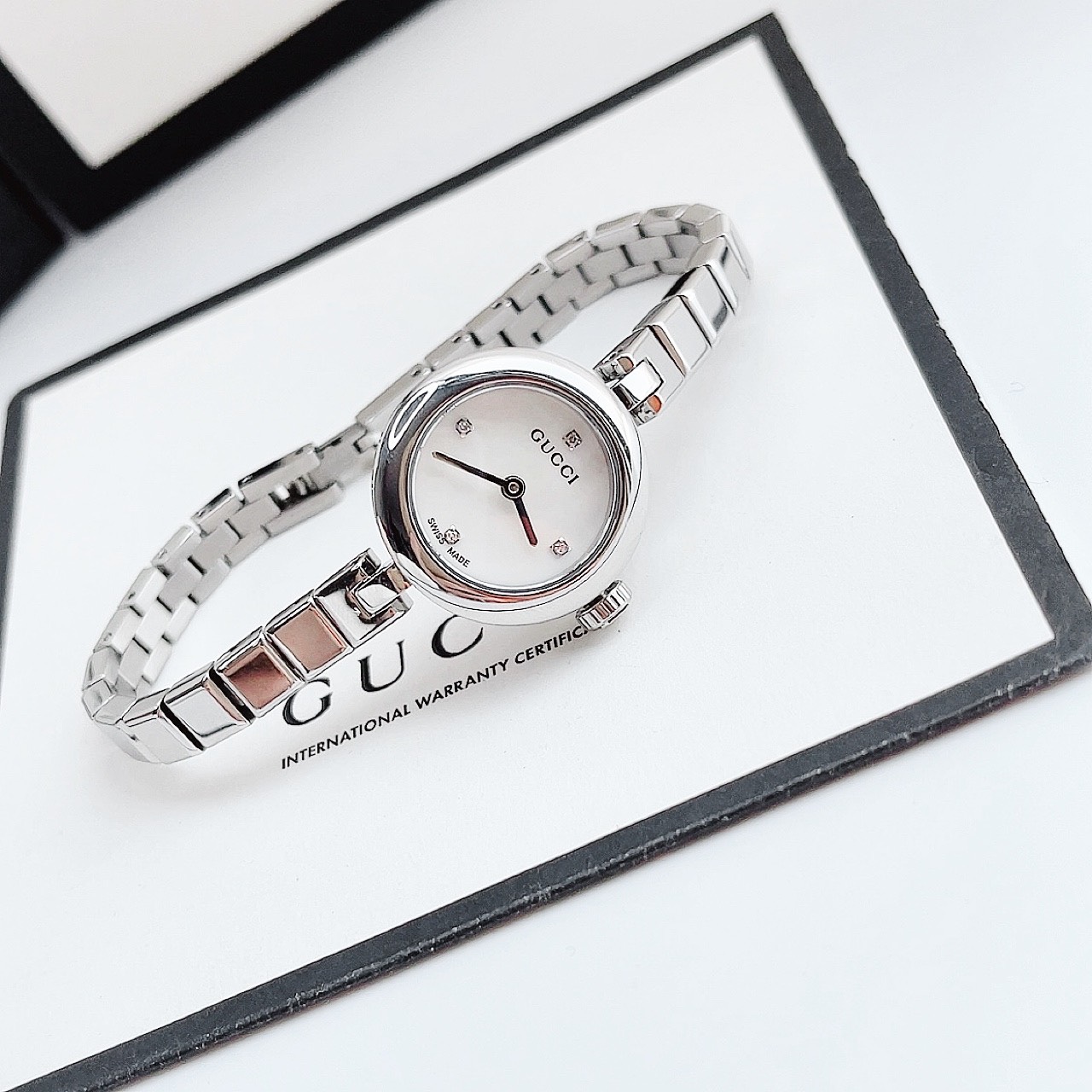 Ảnh 2 của (ĐỒNG HỒ NỮ) Gucci Diamantissima Diamond Watch YA141503 ,22mm