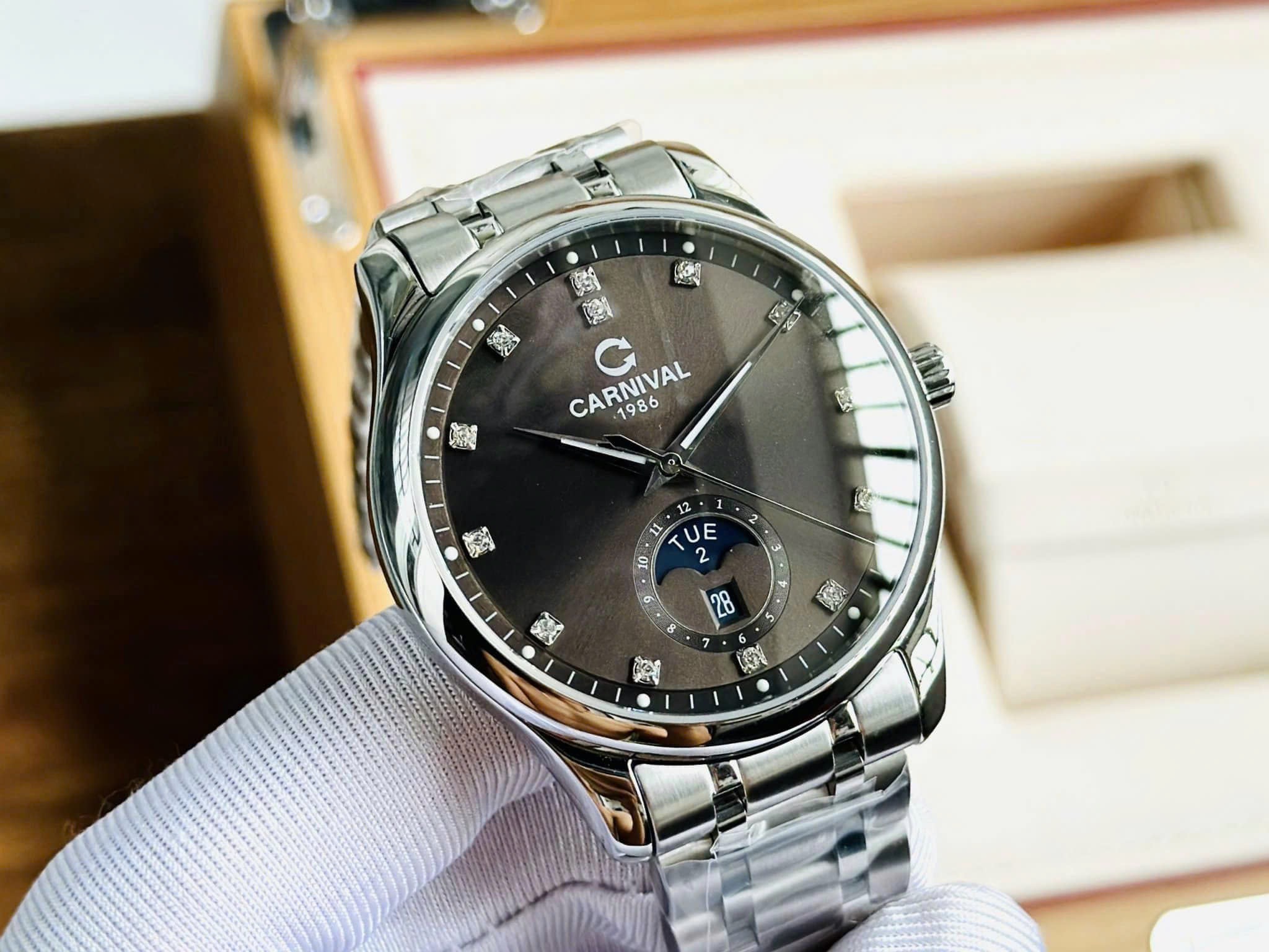 Ảnh 3 của (ĐỒNG HỒ NAM) Carnival Nam 8105G-VT-KL-D Automatic, Sapphire