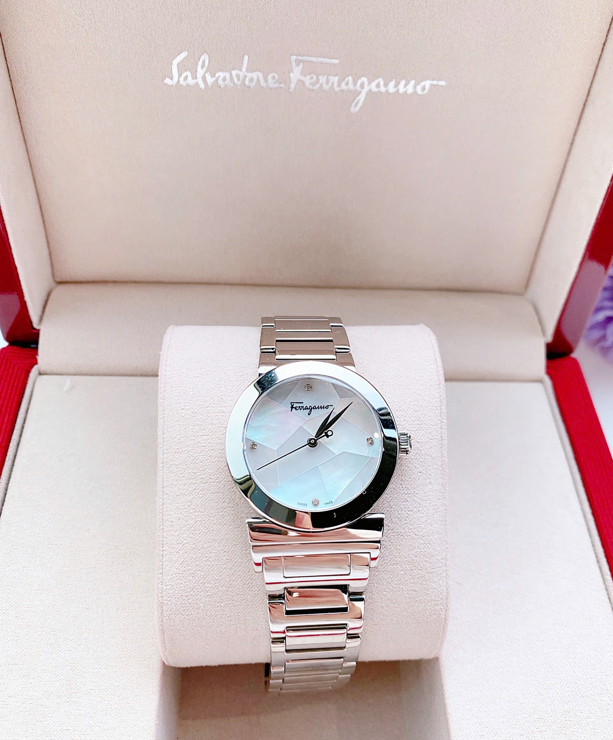 ( ĐỒNG HỒ NỮ )  SALVATORE FERRAGAMO GRANDE MAISON FG2040013 33mm