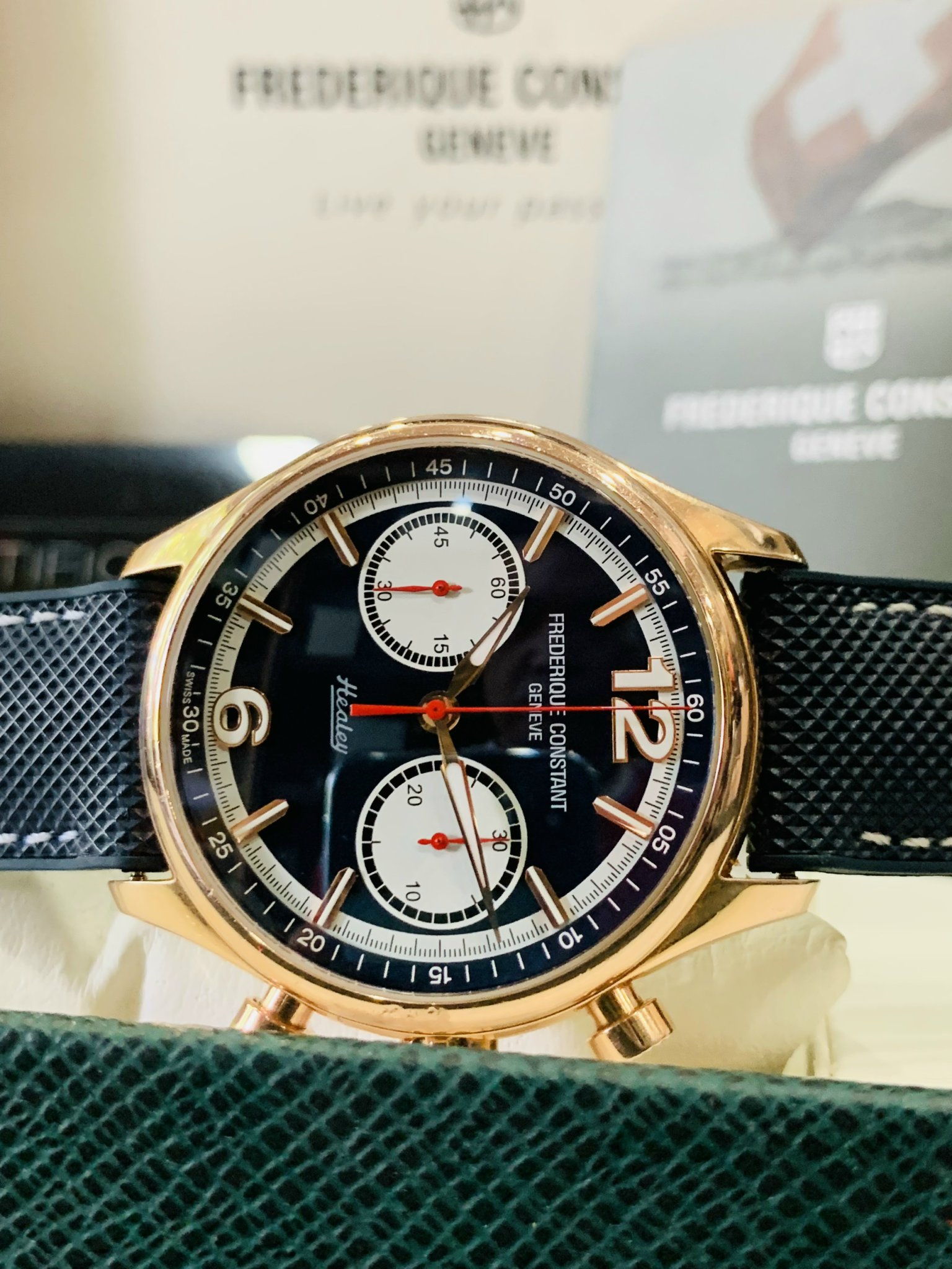 Ảnh 2 của DEAL LƯỚT) Frederique Constant Vintage Rally Healey FC-397HN5B4 used (FC397HN5B4) 42mm