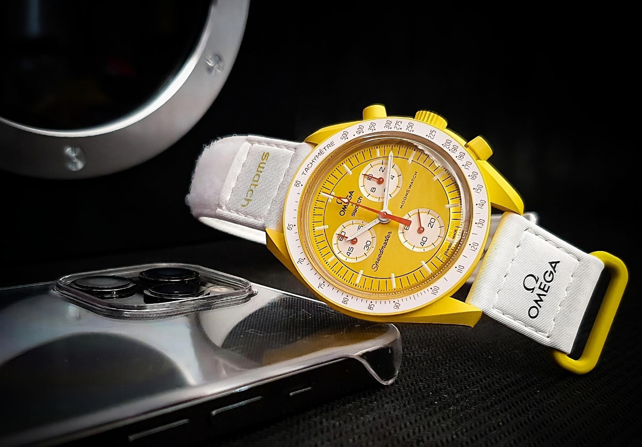 Omega MoonSwatch Mission to The Sun SO33J100 42MM