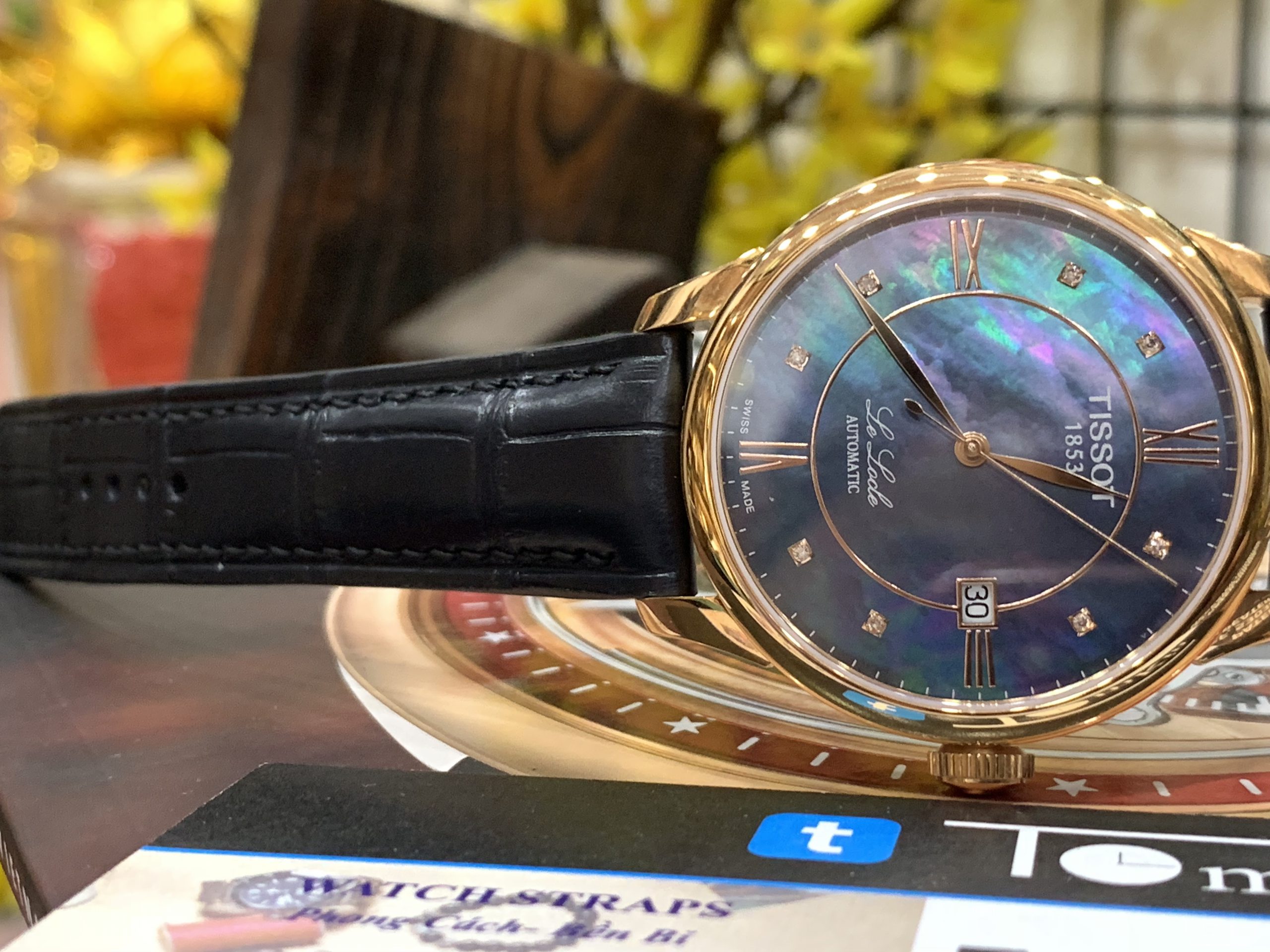 Ảnh 4 của Tissot Le Locle T41642396 bản kim cương