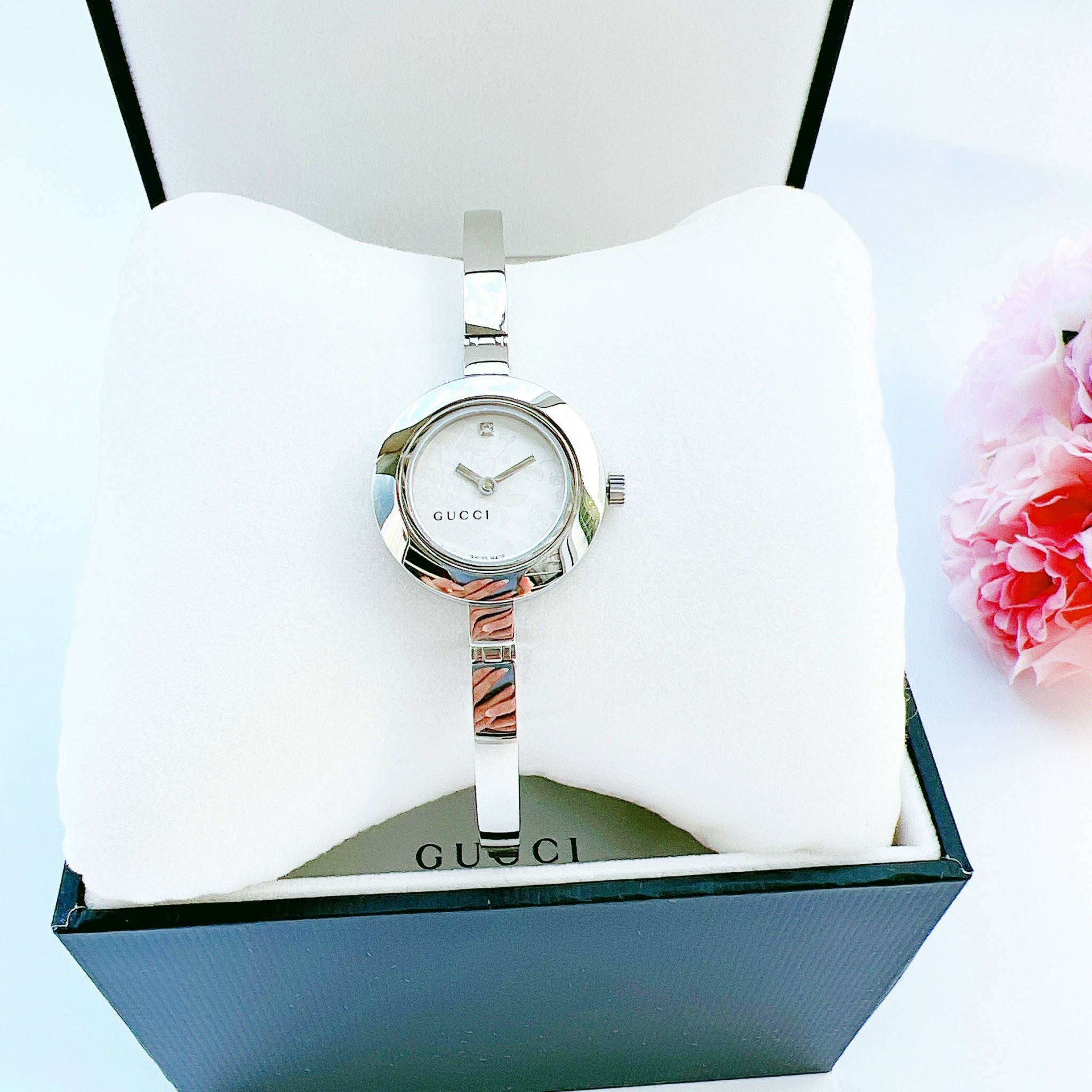 (ĐỒNG HỒ NỮ) Gucci YA105507 Silver Dial 105 Series Petite Bangle Diamond Women's Watch