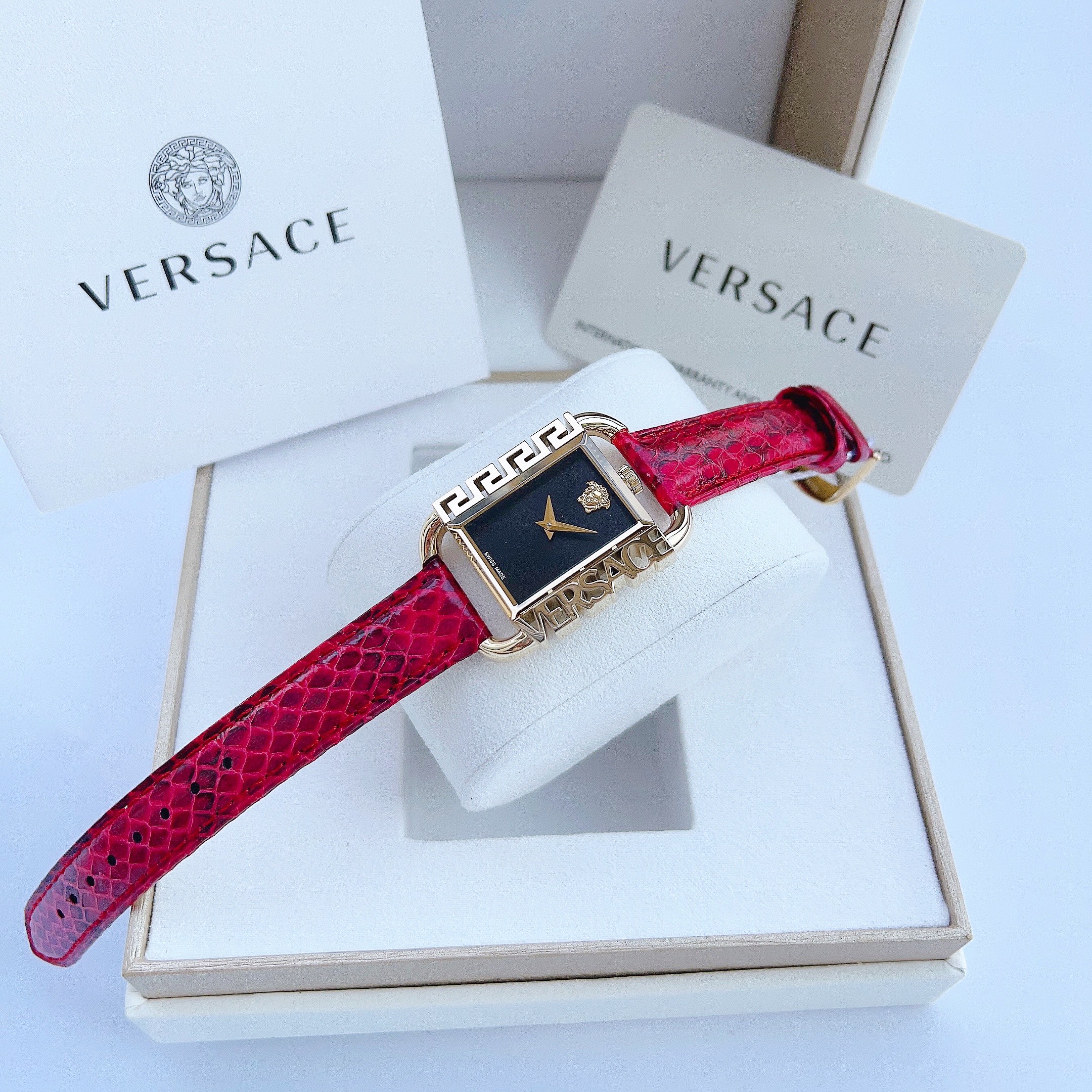 Ảnh 5 của (ĐỒNG HỒ NỮ) VERSACE Flair Bracelet Watch 28.8x26mm, Quartz Black, VE3B00222