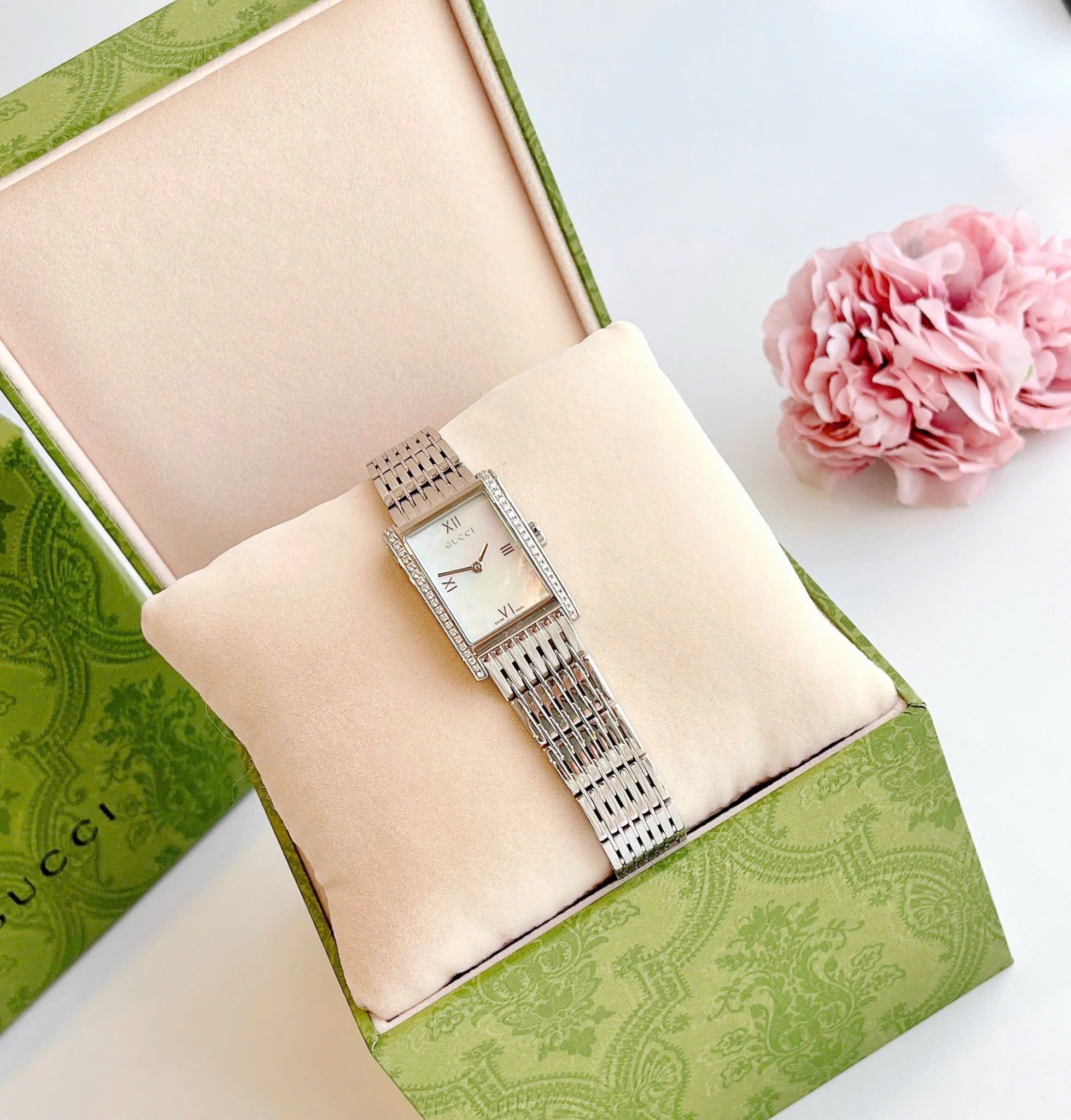 Ảnh 2 của (ĐỒNG HỒ NỮ) Gucci YA086406 Diamond 8600 Collection