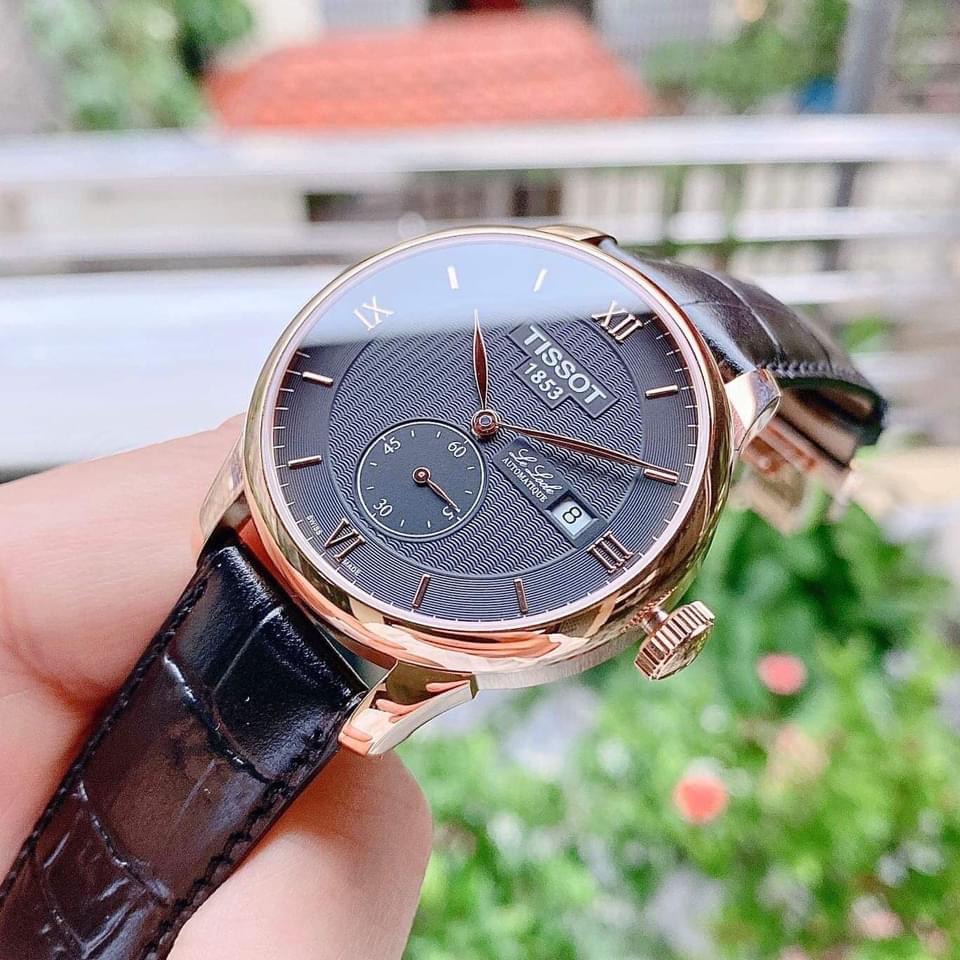 Ảnh 2 của TISSOT LE LOCLE AUTOMATIC PETITE SECONDE T006.428.36.058.01 (T0064283605801)