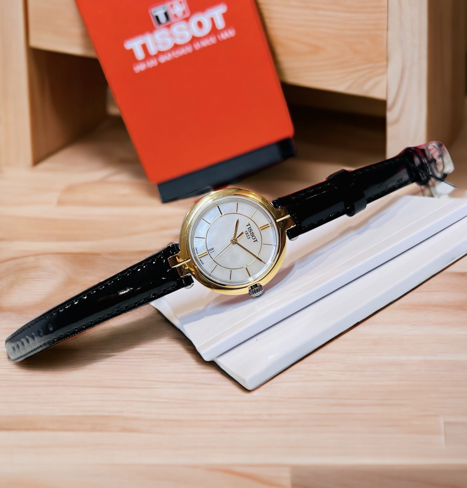Ảnh 6 của (ĐỒNG HỒ NỮ) Tissot Flamingo T094.210.26.111.00 (T0942102611100) Watch 26mm
