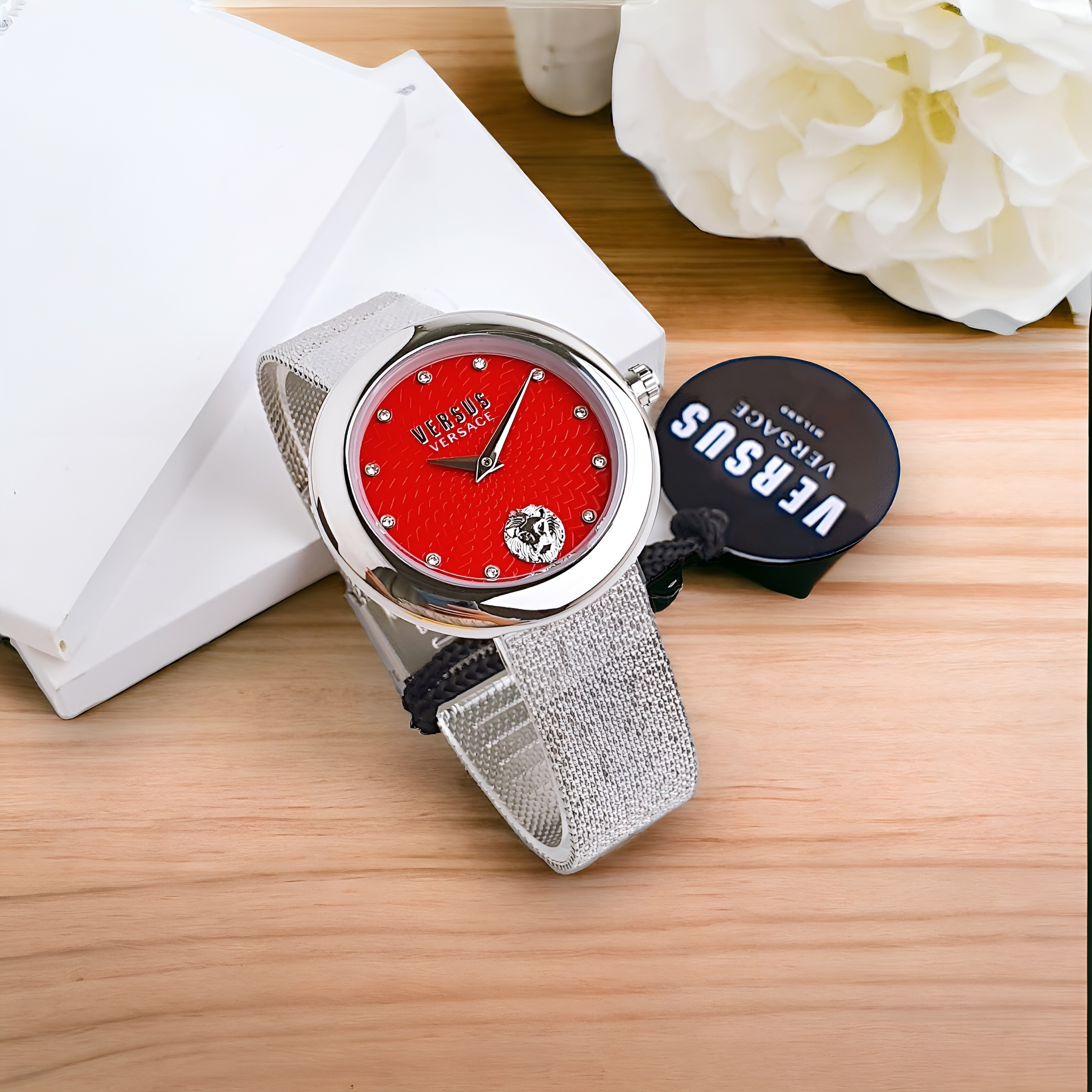 (ĐỒNG HỒ NỮ) VERSUS BY VERSACE LEA VSPEN4121 QUARTZ SILVER TONE DÂY MESH 35mm