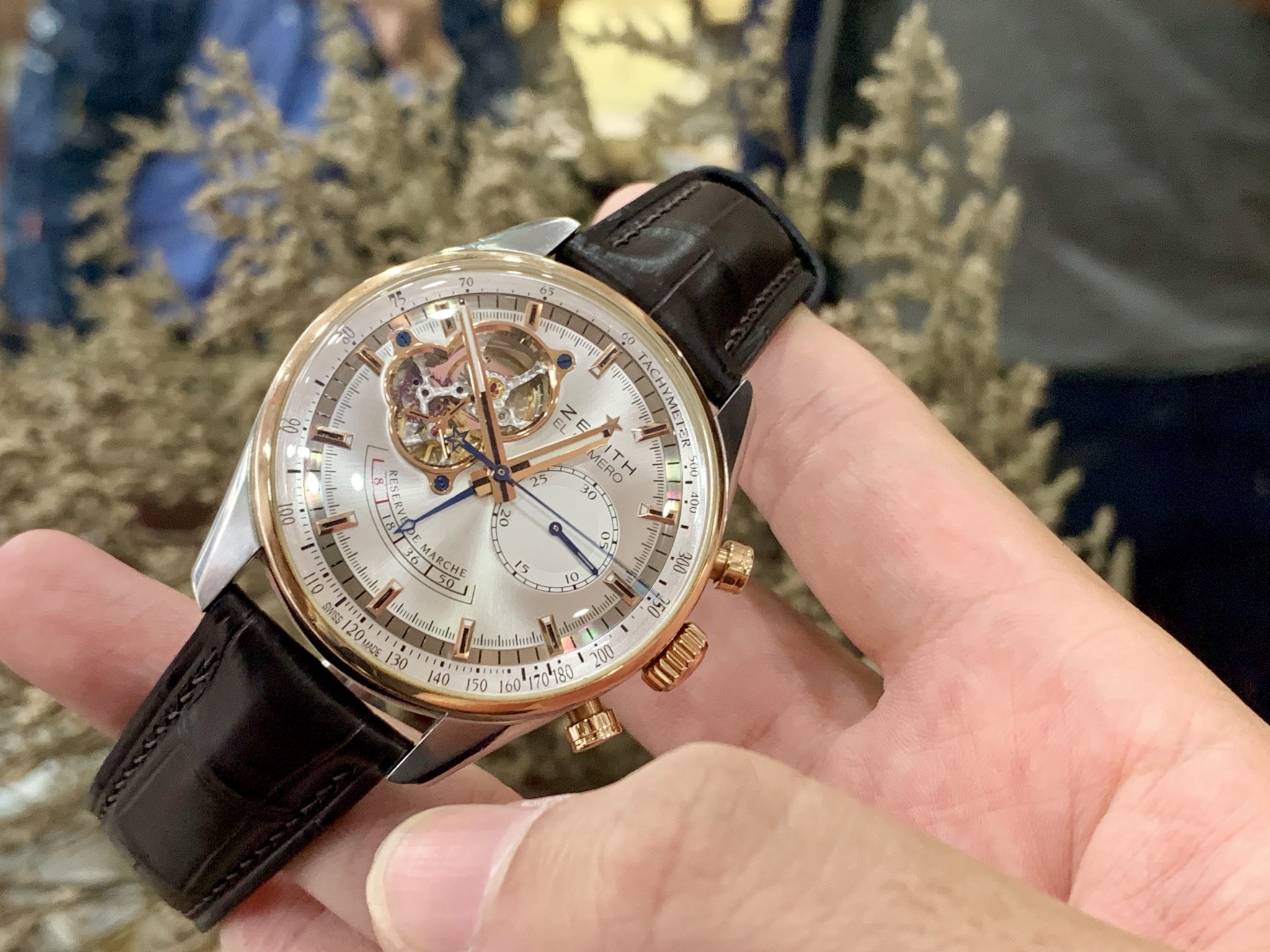 Zenith El Primero Chronomaster Open Power Reserve 42mm Vàng 18K demi -Deal lướt