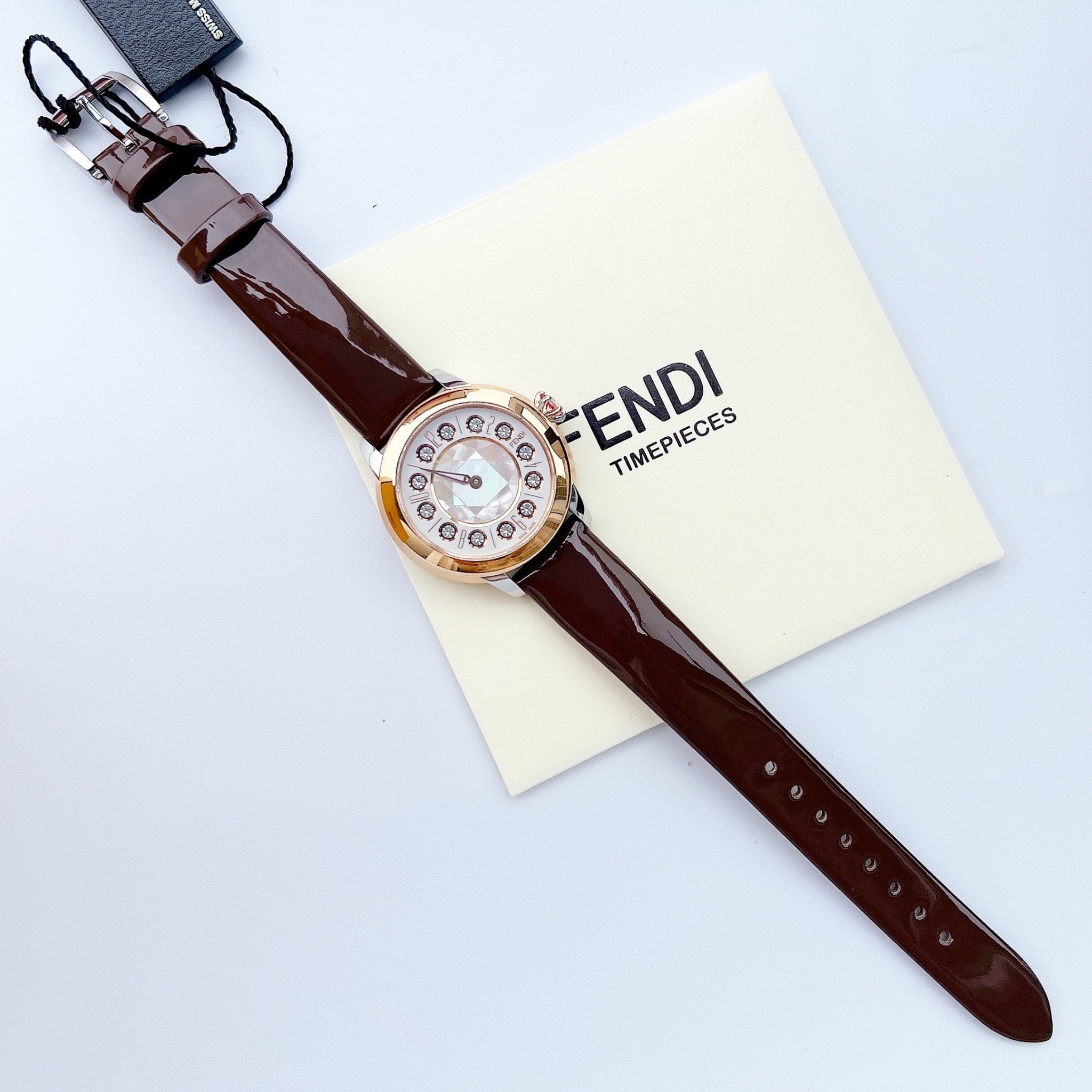 Ảnh 4 của (ĐỒNG HỒ NỮ) Fendi IShine Two Tone Womens 33mm F139224621T01