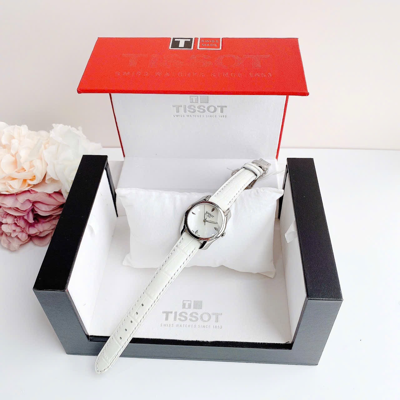 Ảnh 7 của (ĐỒNG HỒ NỮ) Tissot T-Wave Quartz T023.210.16.111.00 ( T0232101611100 )