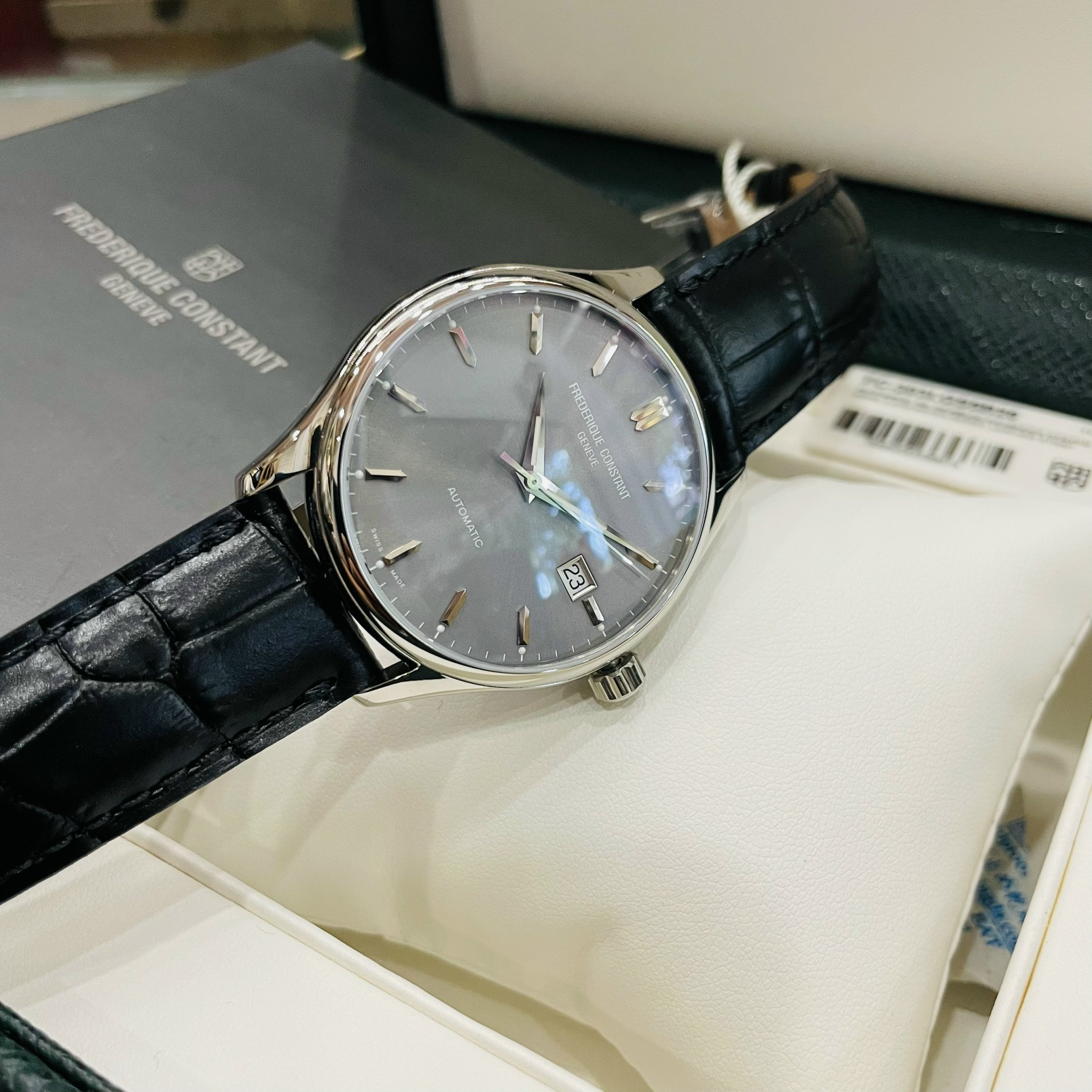 Ảnh 5 của (ĐỒNG HỒ NAM) FREDERIQUE CONSTANT FC-303LGS5B6 (FC303LGS5B6) FC303LGS5B6 CLASSIC INDEX WATCH 40MM