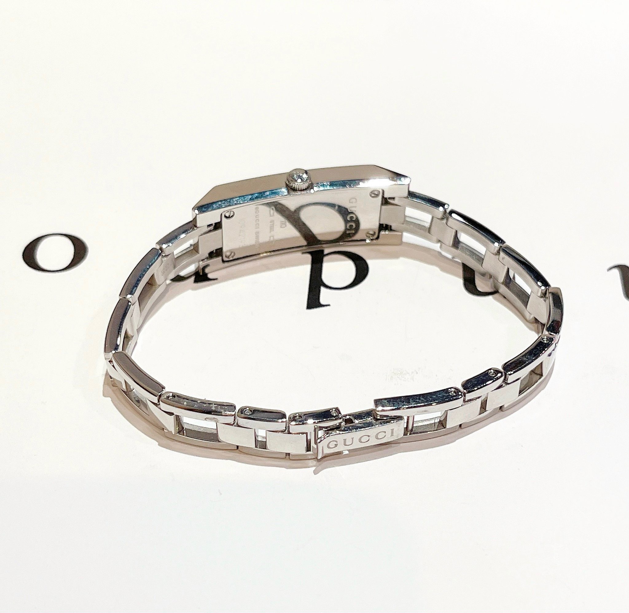 Ảnh 5 của ĐỒNG HỒ NỮ GUCCI 110 G-Link White Diamond Ladies Watch