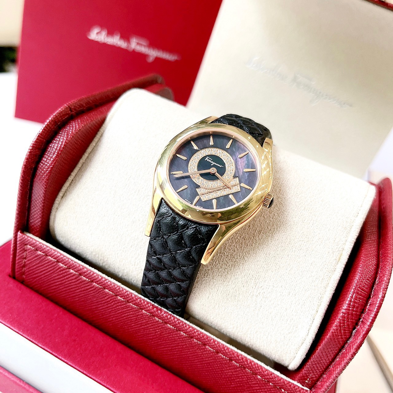 (ĐỒNG HỒ NỮ) Salvatore Ferragamo Women's FG4030014 LIRICA Diamond and Gold Ion-Plated Stainless Steel Watch 34mm